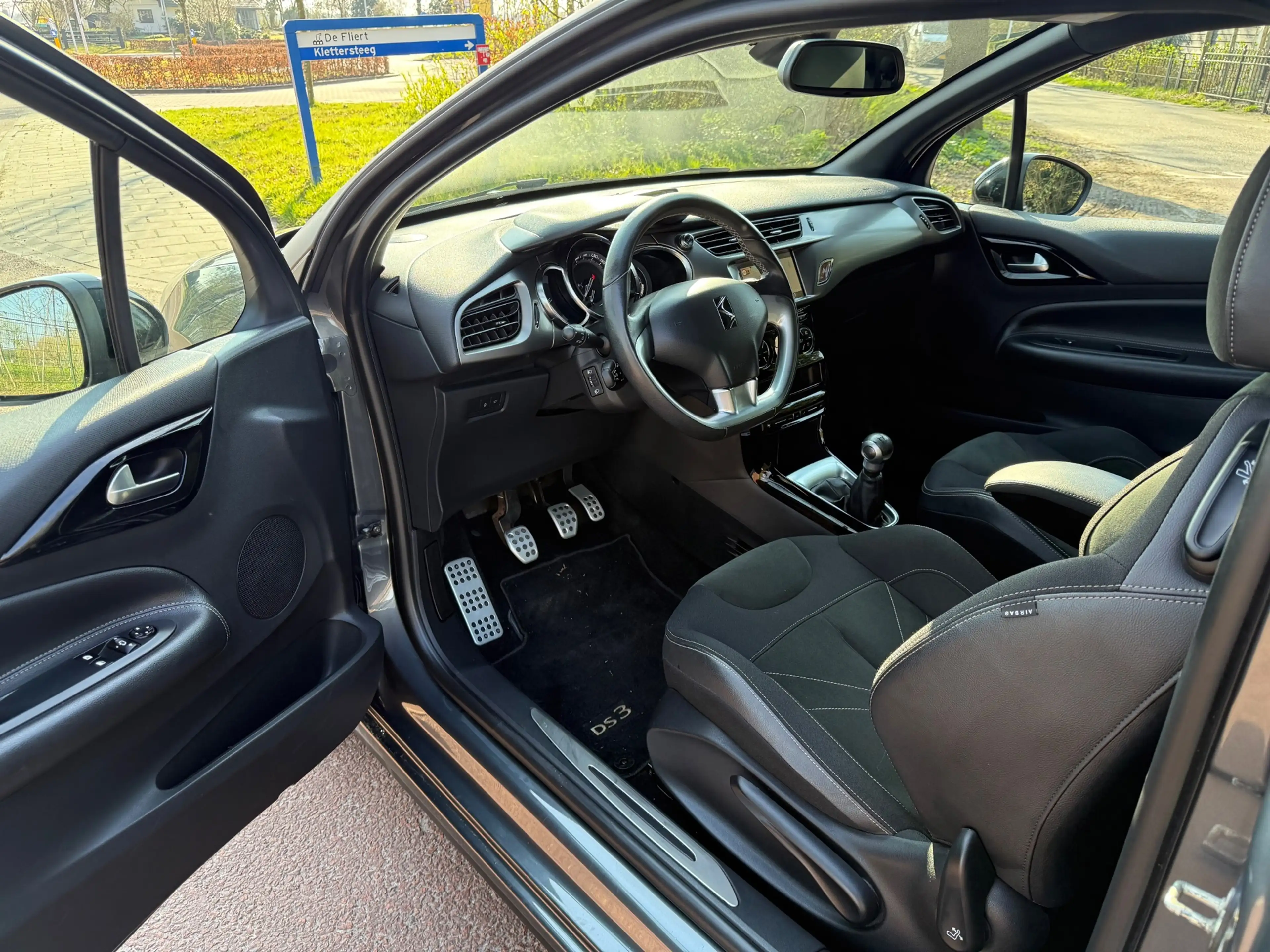 DS Automobiles DS 3 1.2 PureTech So Chic / Navi / Airco / xenon / NAP — photo 10