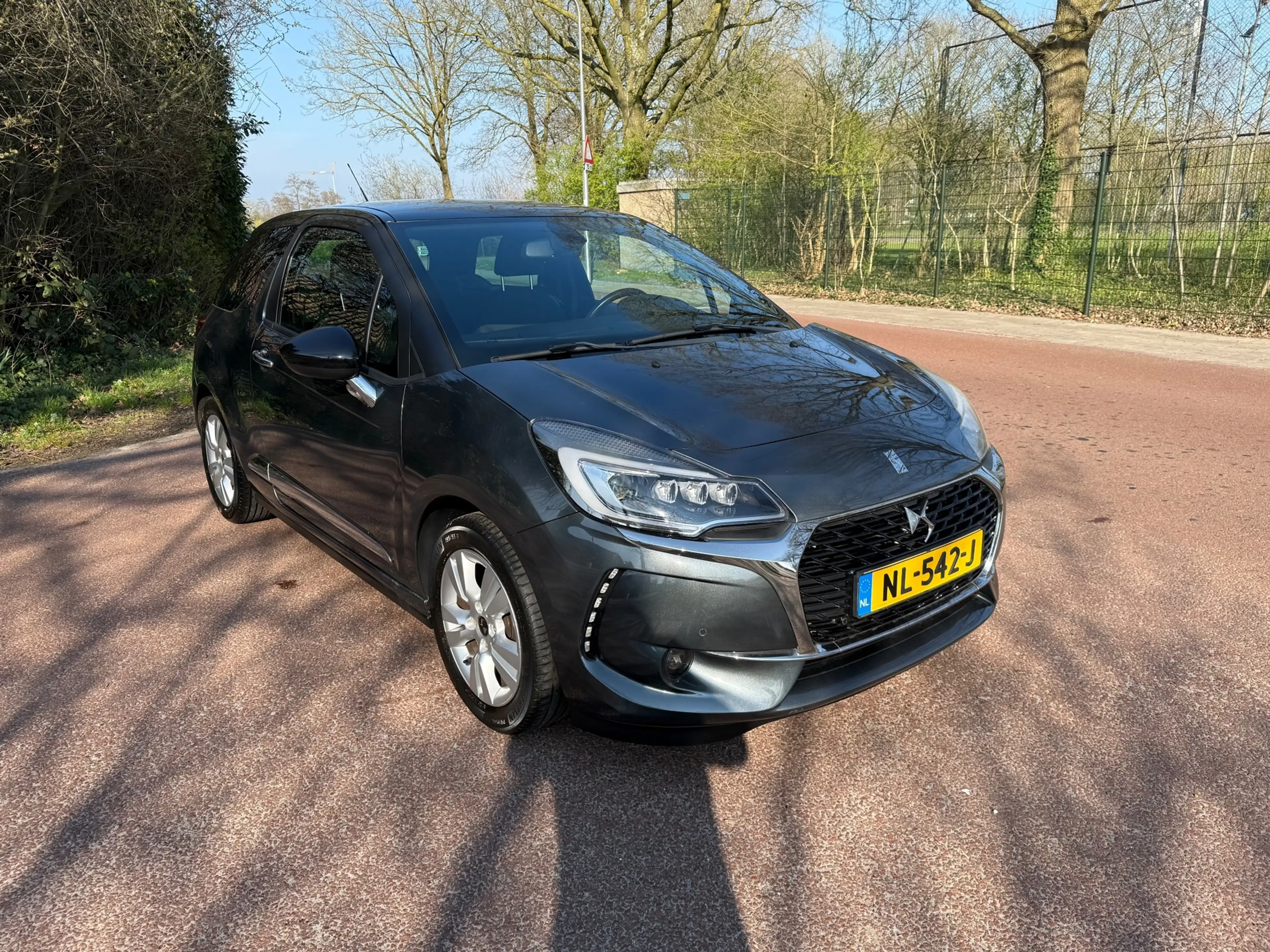 DS Automobiles DS 3 1.2 PureTech So Chic / Navi / Airco / xenon / NAP — photo 8