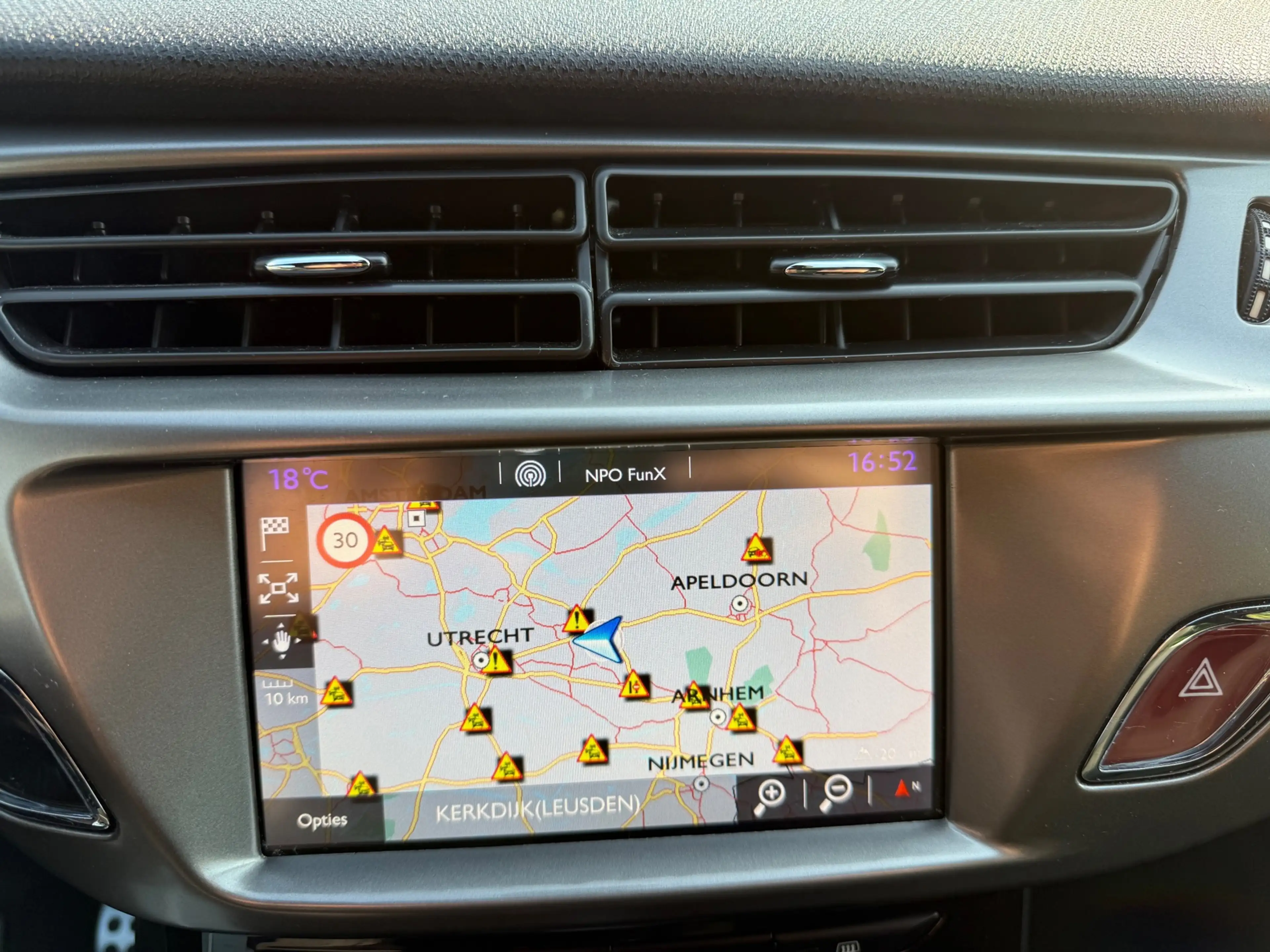 DS Automobiles DS 3 1.2 PureTech So Chic / Navi / Airco / xenon / NAP — photo 14