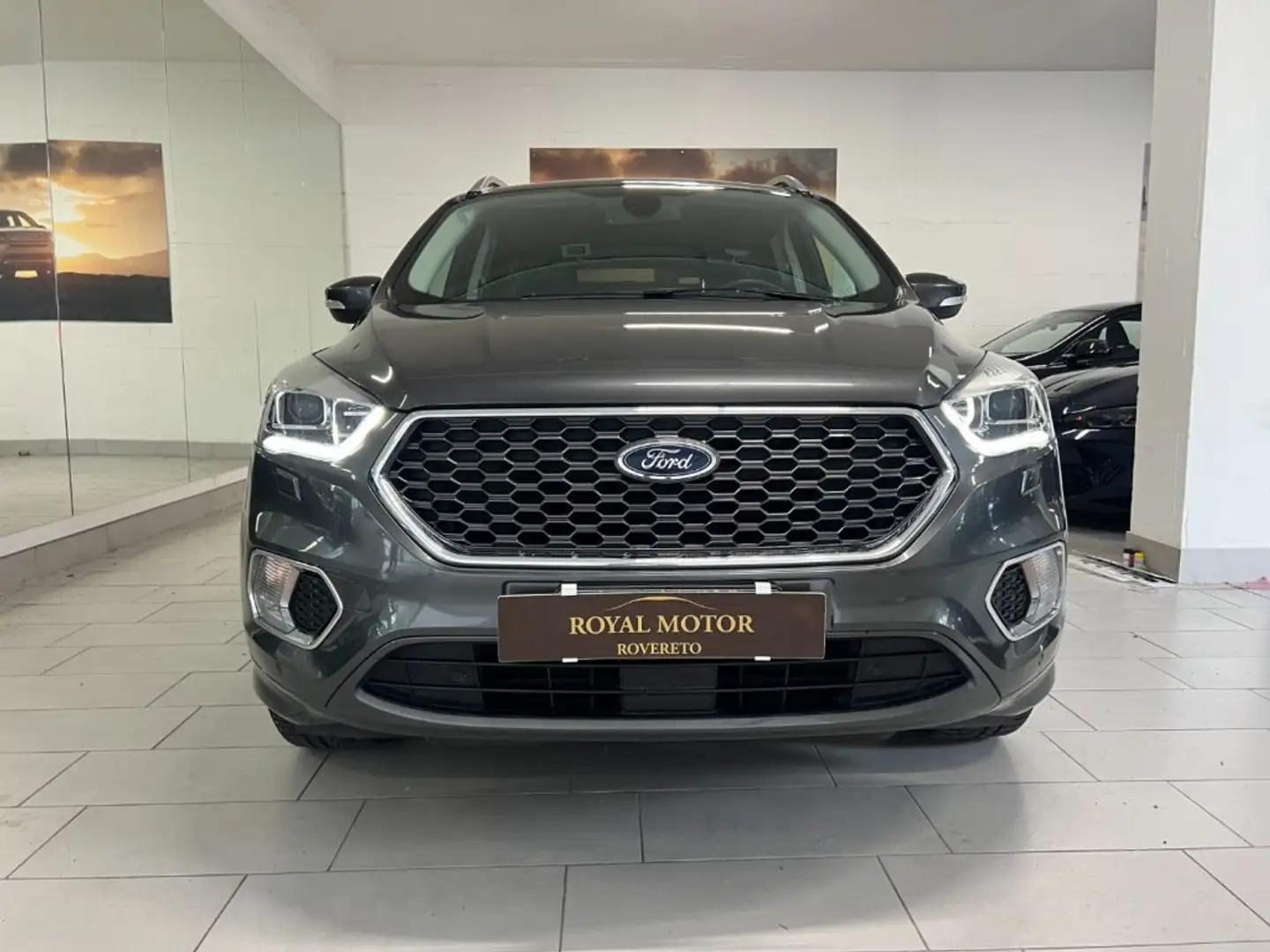 Ford Kuga 2.0 TDCI 180 CV S&S 4WD Powershift Vignale !! Grigio - 2