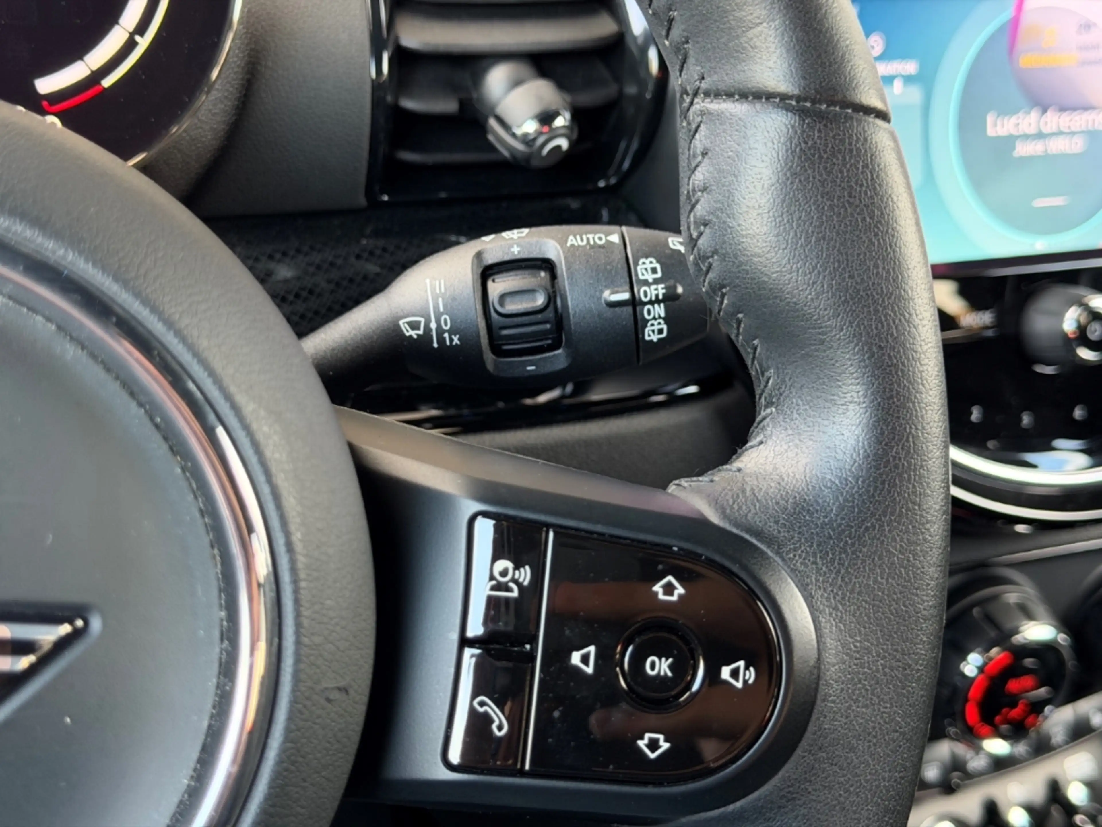MINI Cooper Clubman Aut. KAMERA NAVI LED APPLE-CP SHZ — photo 9