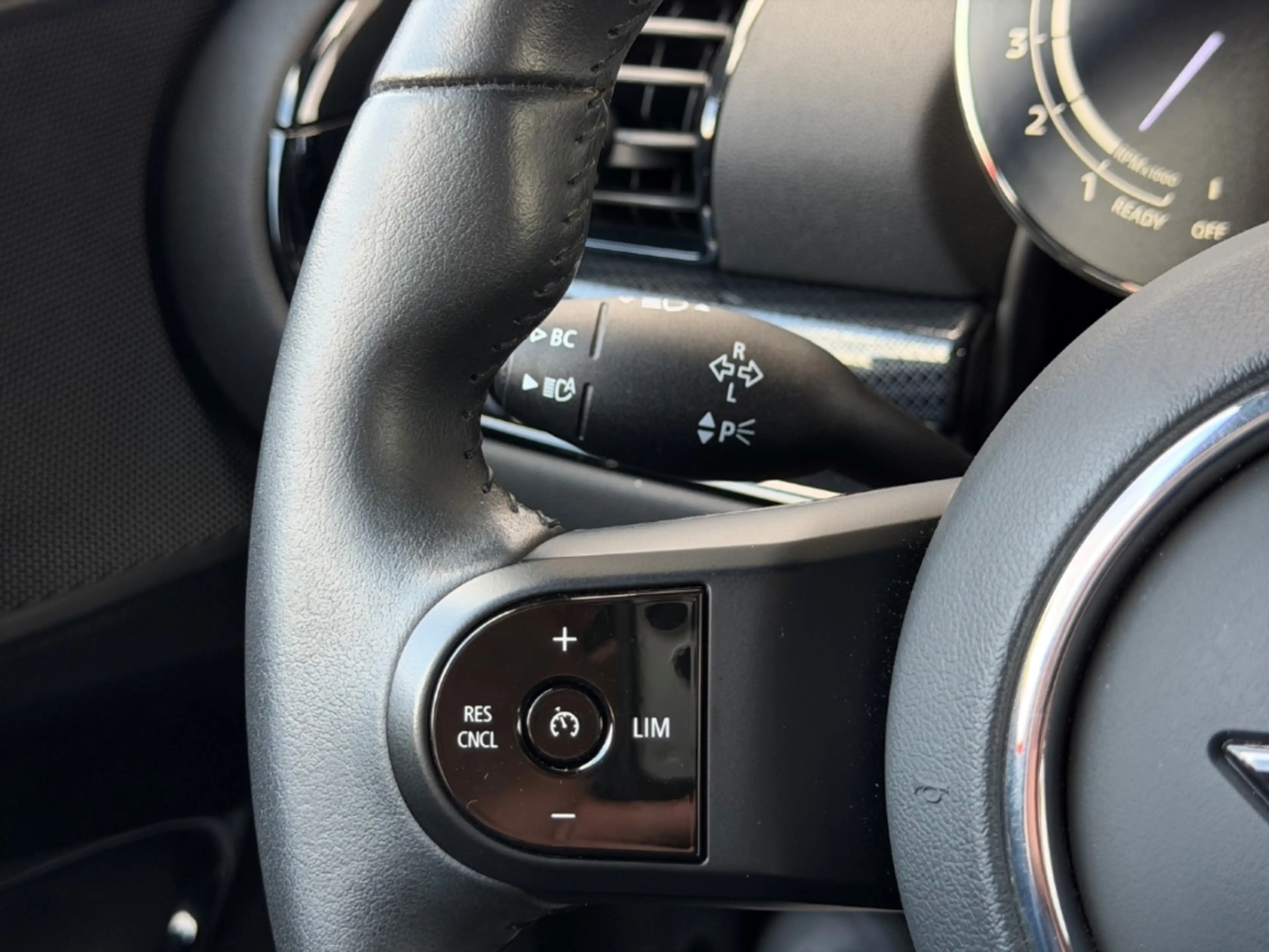MINI Cooper Clubman Aut. KAMERA NAVI LED APPLE-CP SHZ — photo 8