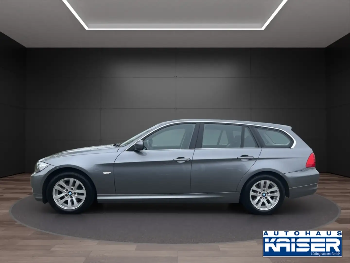 BMW 318 Touring AHK-klapp Xenon Klimaauto SHZ PDCv+h Regen Grau - 2