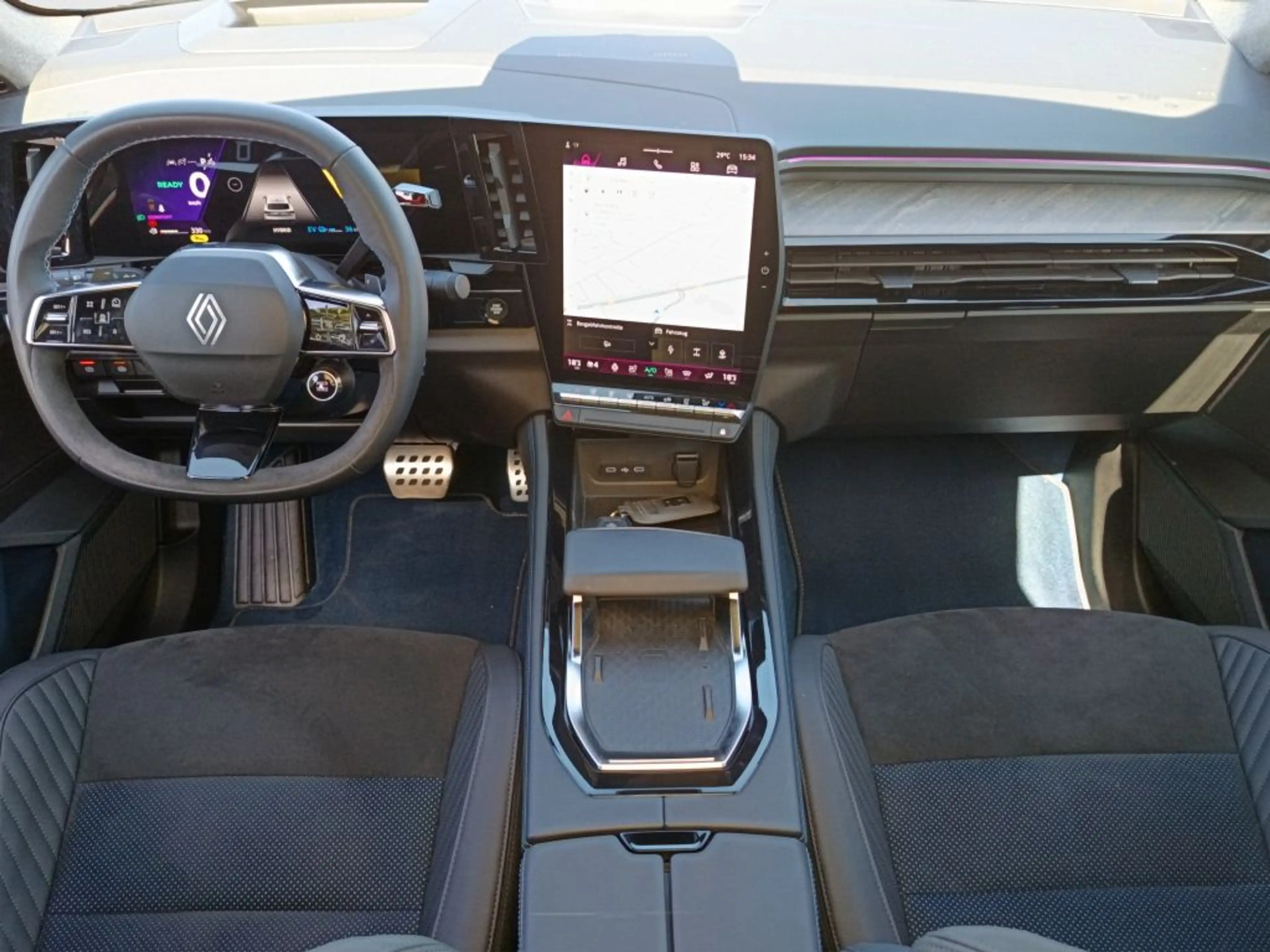 Renault Rafale E-Tech Plug-in Hybrid 300 4x4 Atelier Alpine — photo 7