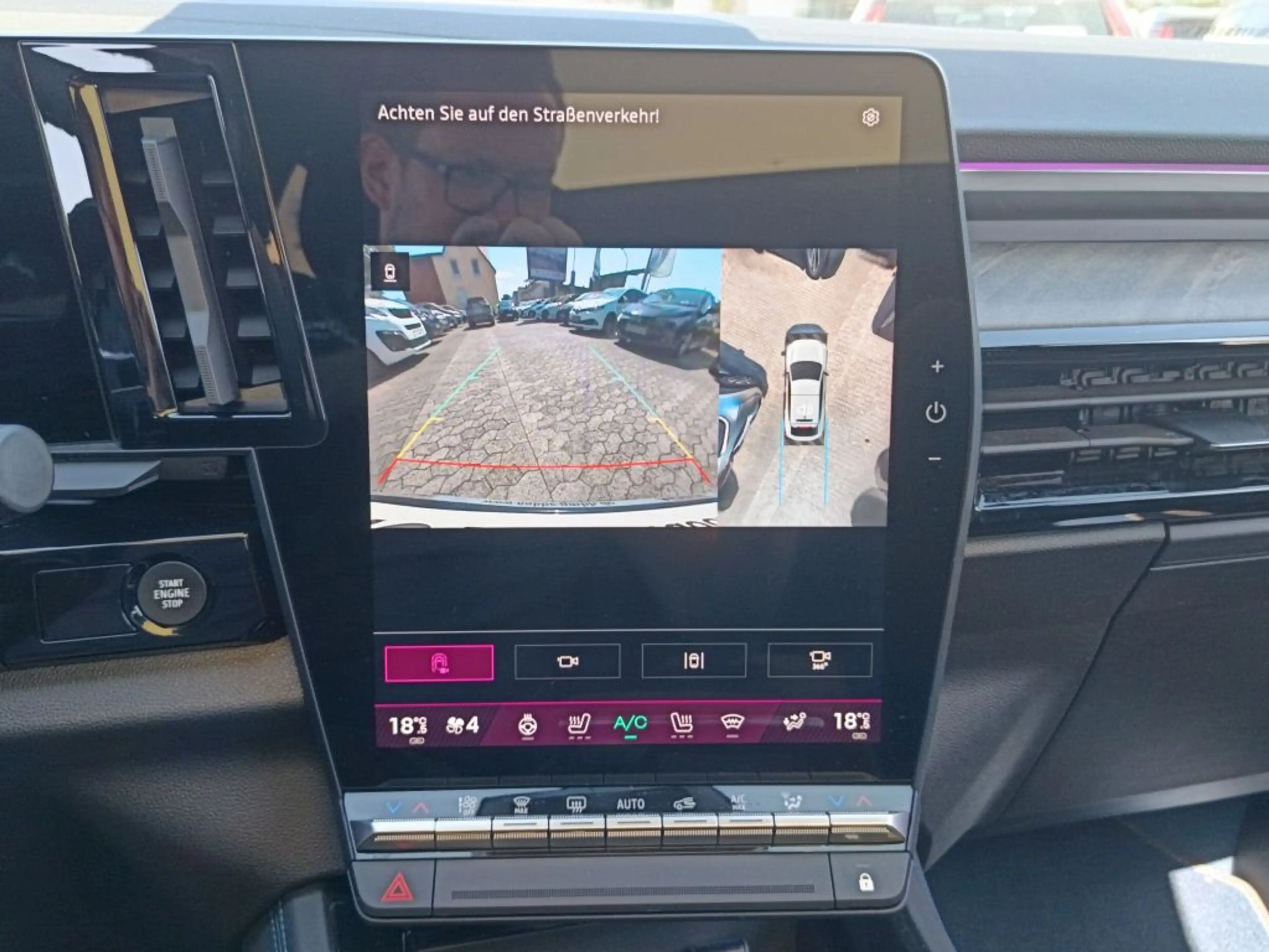 Renault Rafale E-Tech Plug-in Hybrid 300 4x4 Atelier Alpine — photo 11