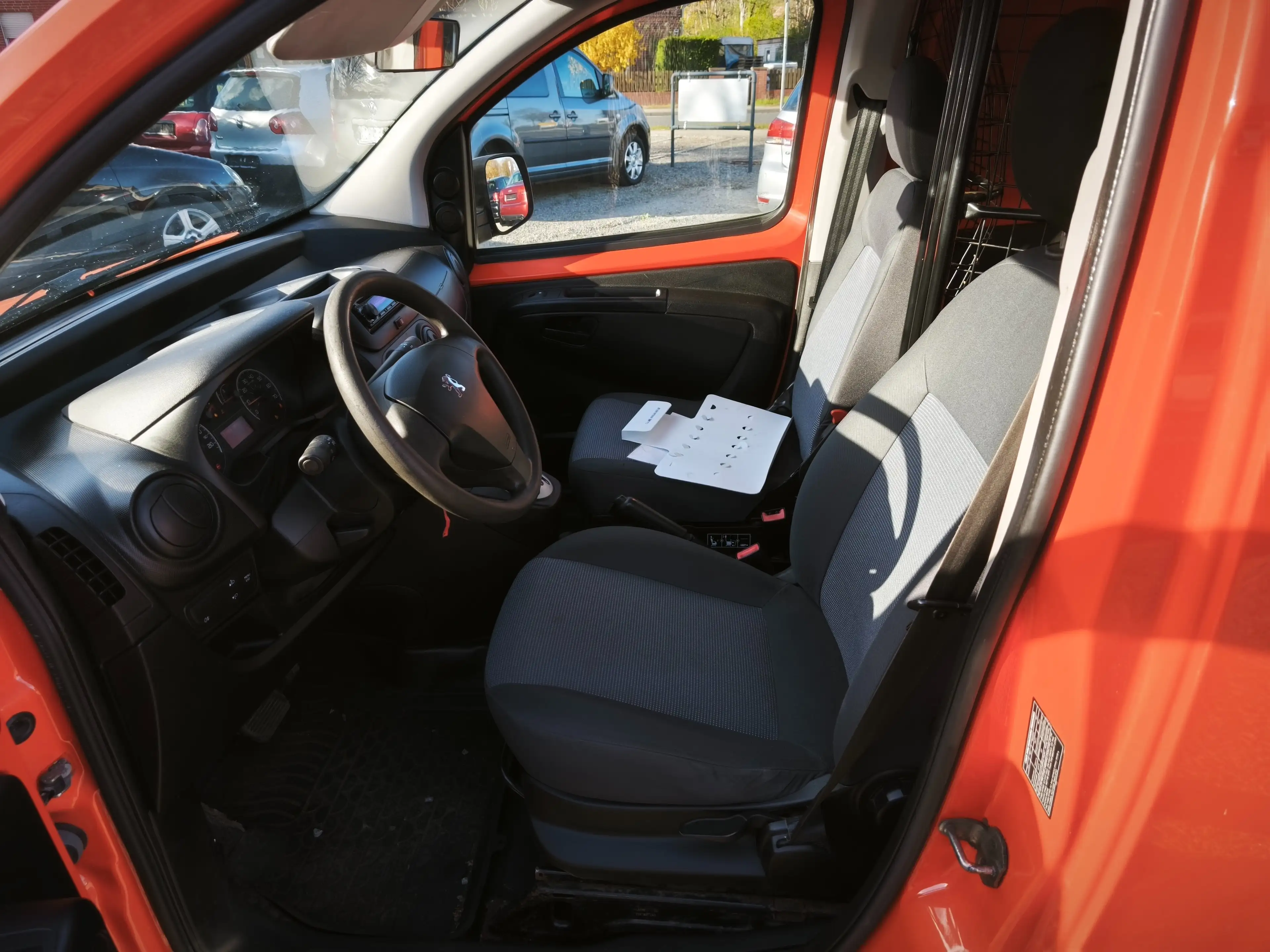 Peugeot Bipper 1,3 Kastenwagen Klima Automatik Garantie — photo 6