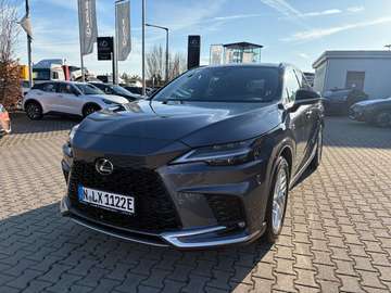 + Plug-in E-Four F-Sport Design LED, Navi