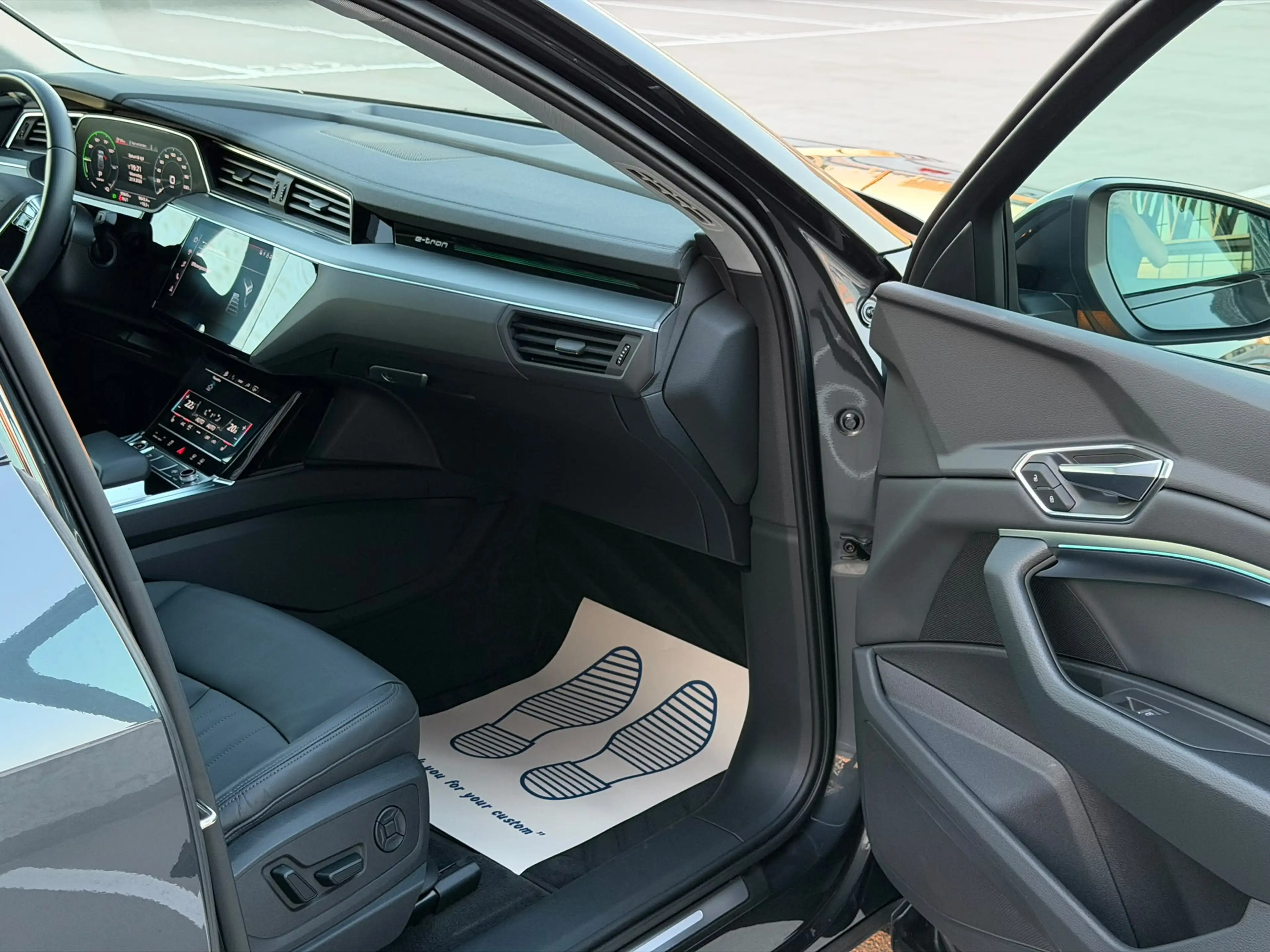 Audi e-tron E-Tron 71 kWh 50 Sportback Quattro Advanced — photo 11