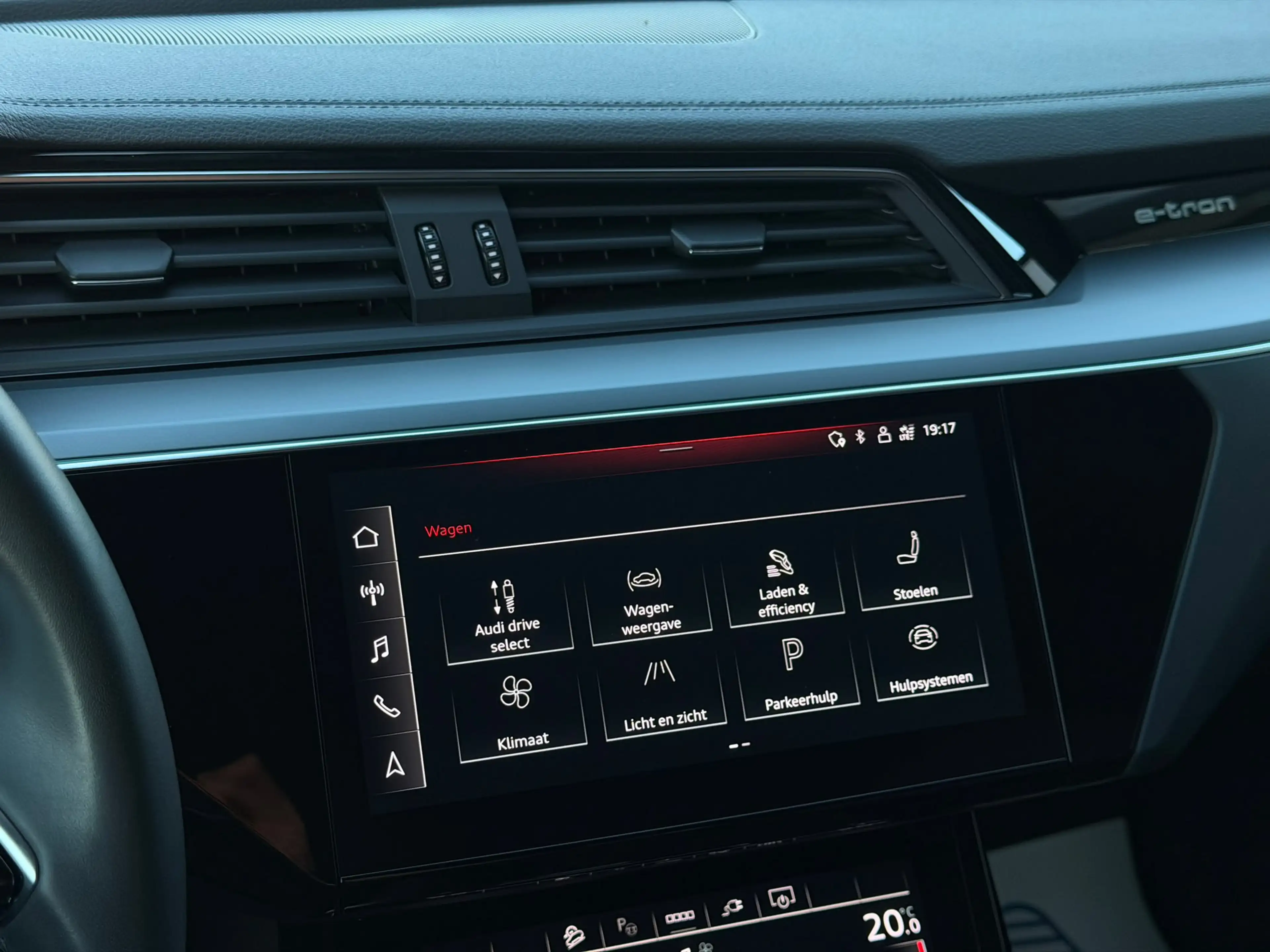 Audi e-tron E-Tron 71 kWh 50 Sportback Quattro Advanced — photo 14