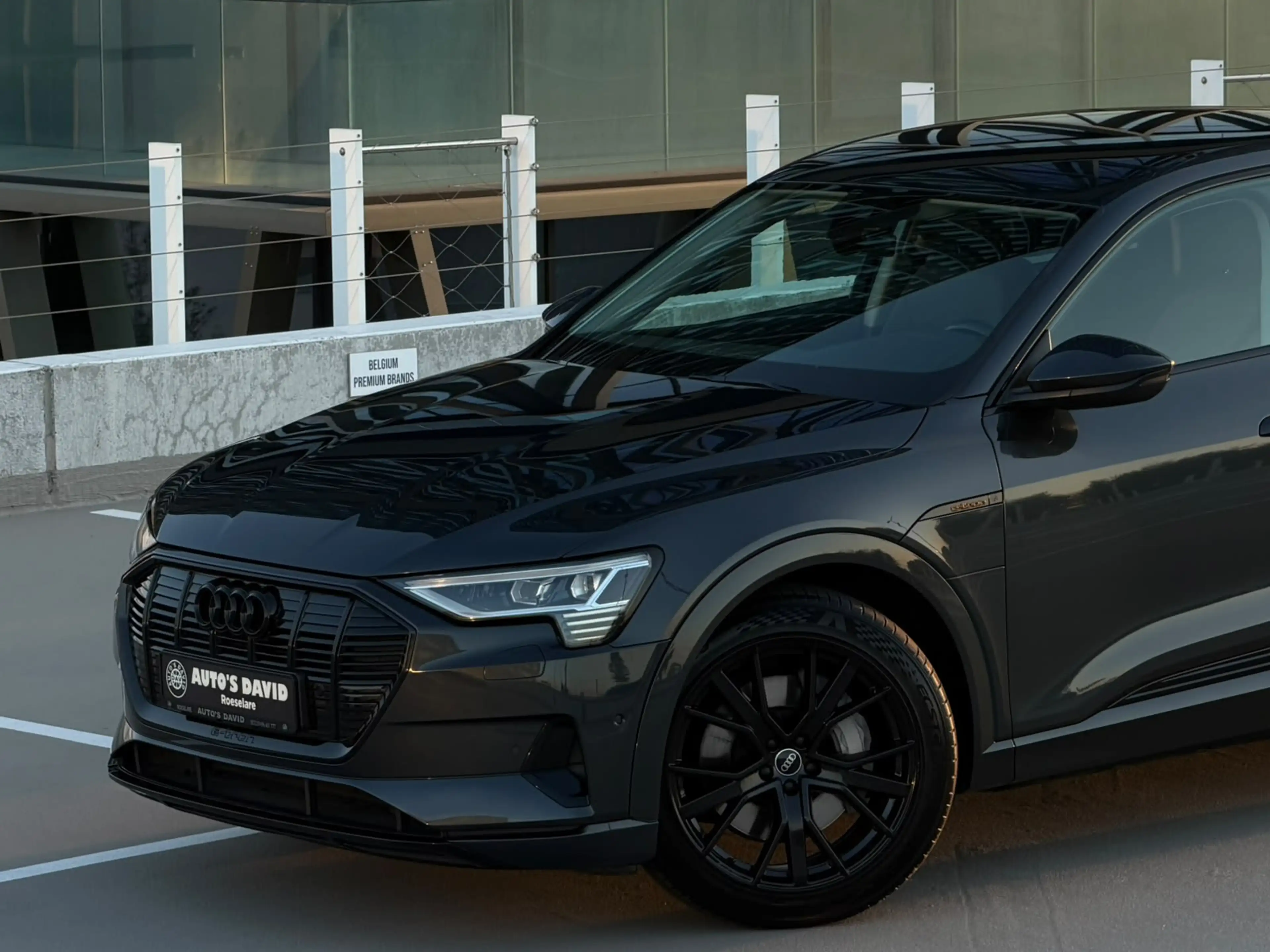 Audi e-tron E-Tron 71 kWh 50 Sportback Quattro Advanced — photo 8
