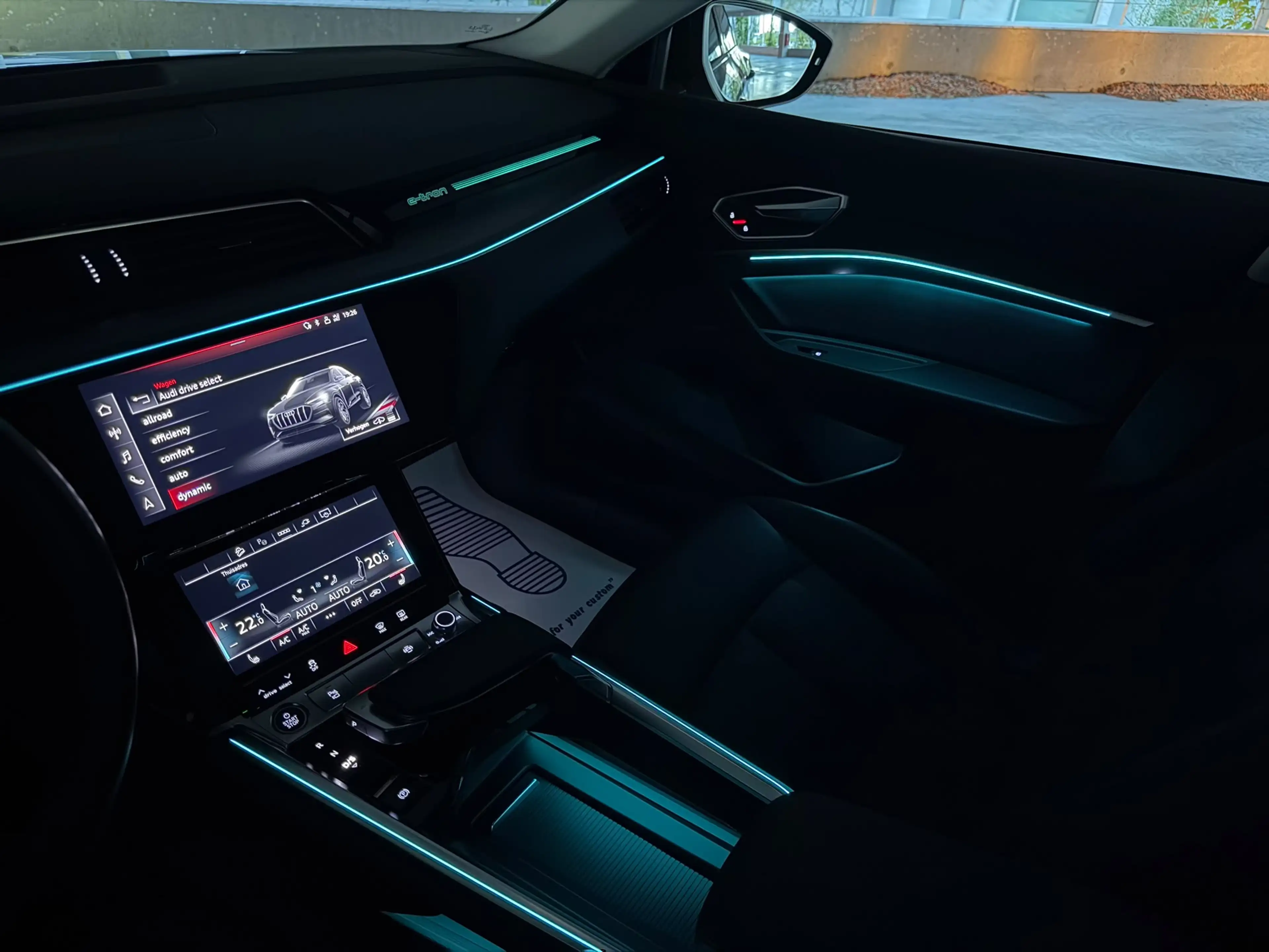 Audi e-tron E-Tron 71 kWh 50 Sportback Quattro Advanced — photo 15