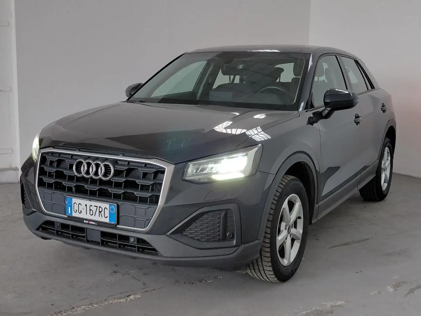 Audi Q2 35 TFSI 1.5 S tronic aut. Business ZERO PENSIERI Gris - 1