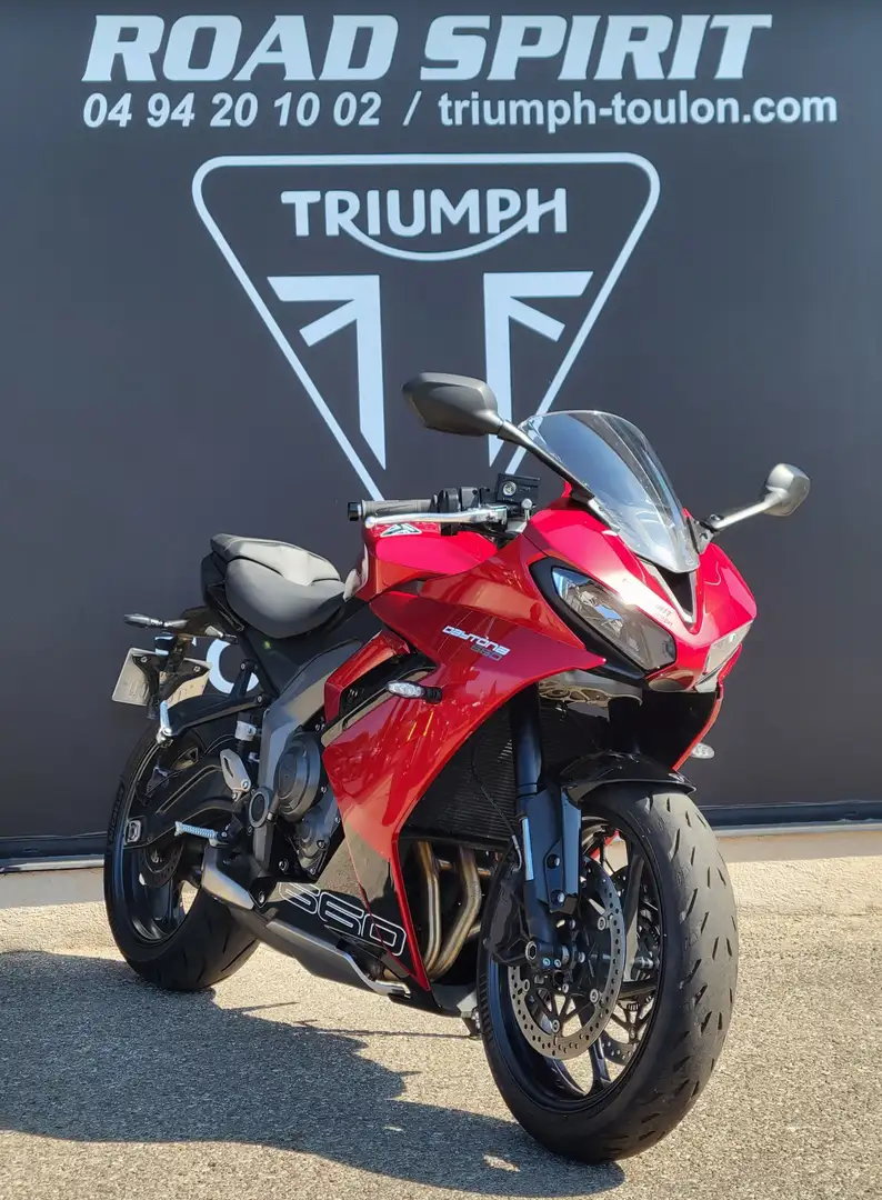 Triumph Rouge - 2
