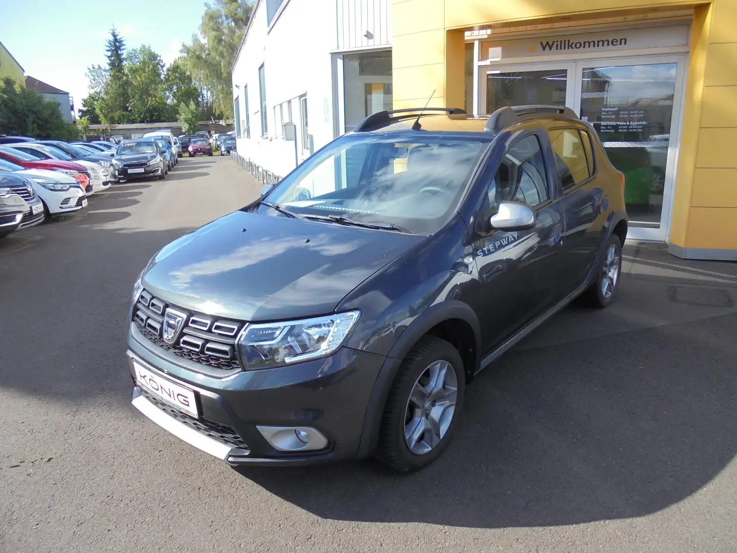 Dacia Sandero Anniversary TCe 90 Klimaautomatik/Navi Grau - 1