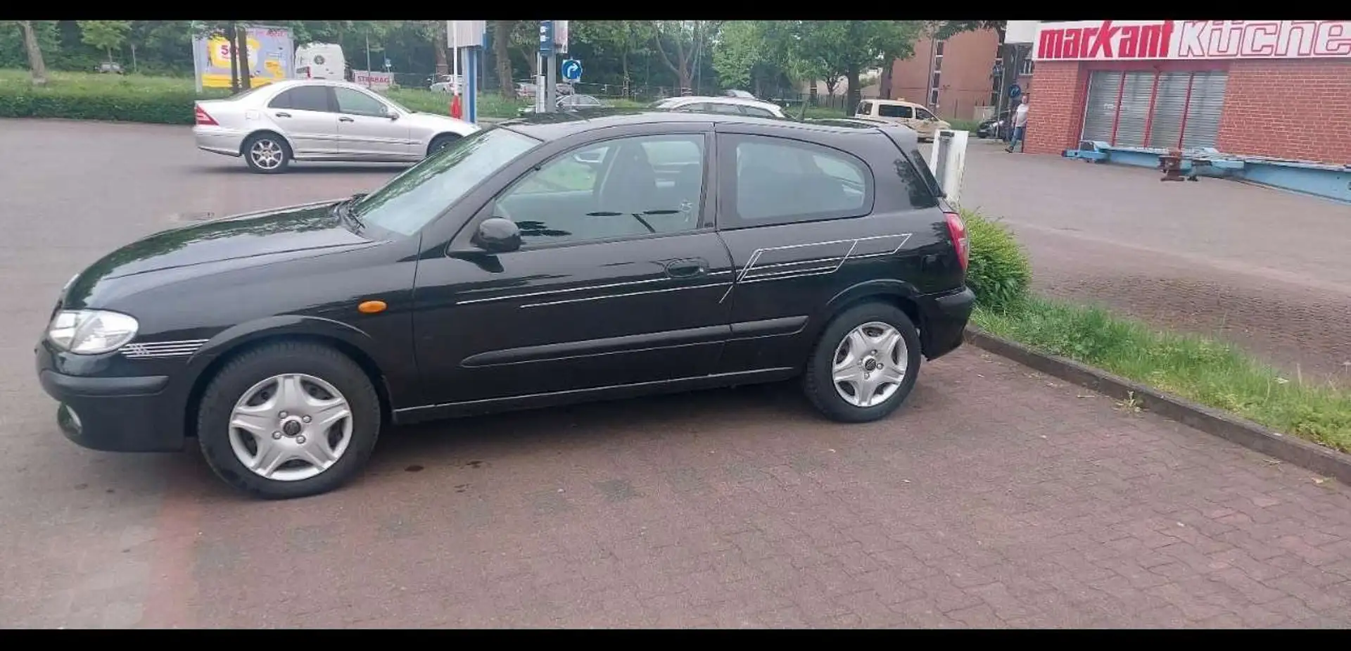 Nissan Almera 1.5 - 2