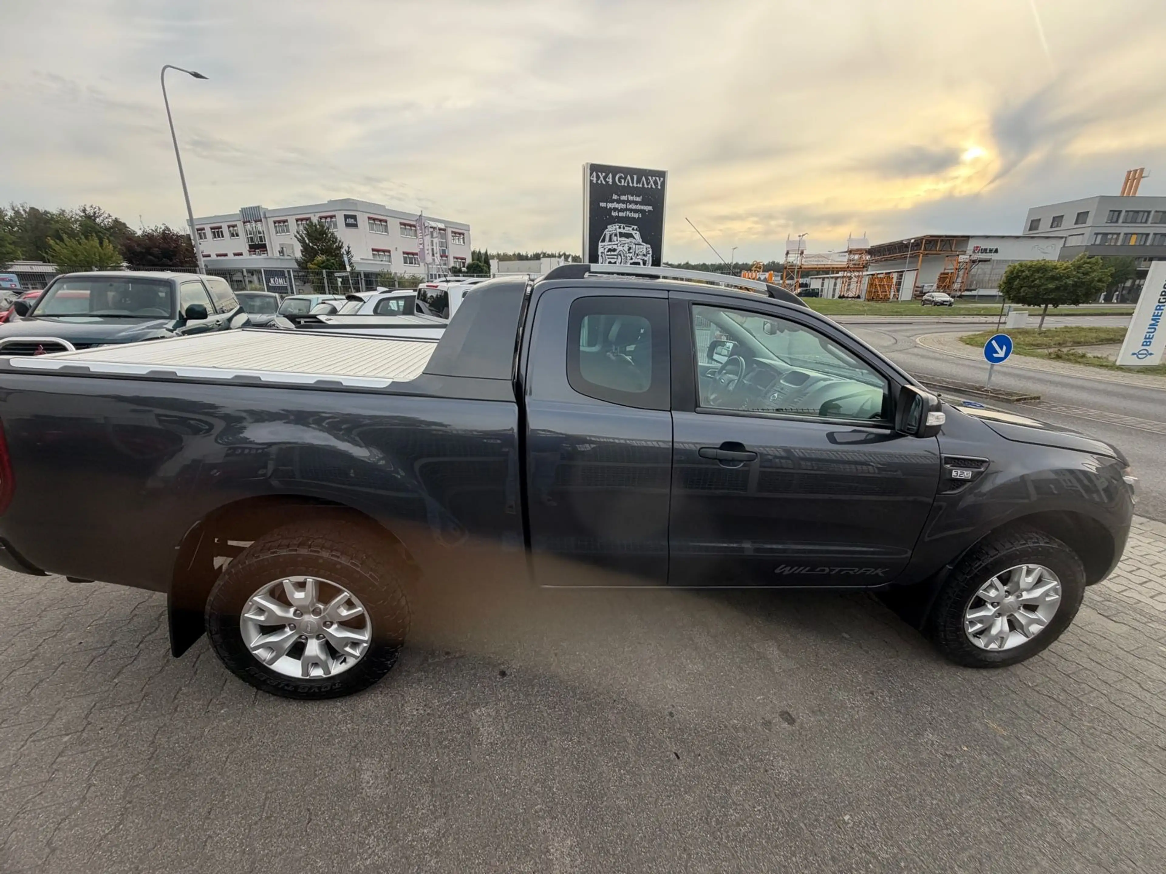 Ford Ranger Wildtrak Extrakabine 4x4 — photo 10