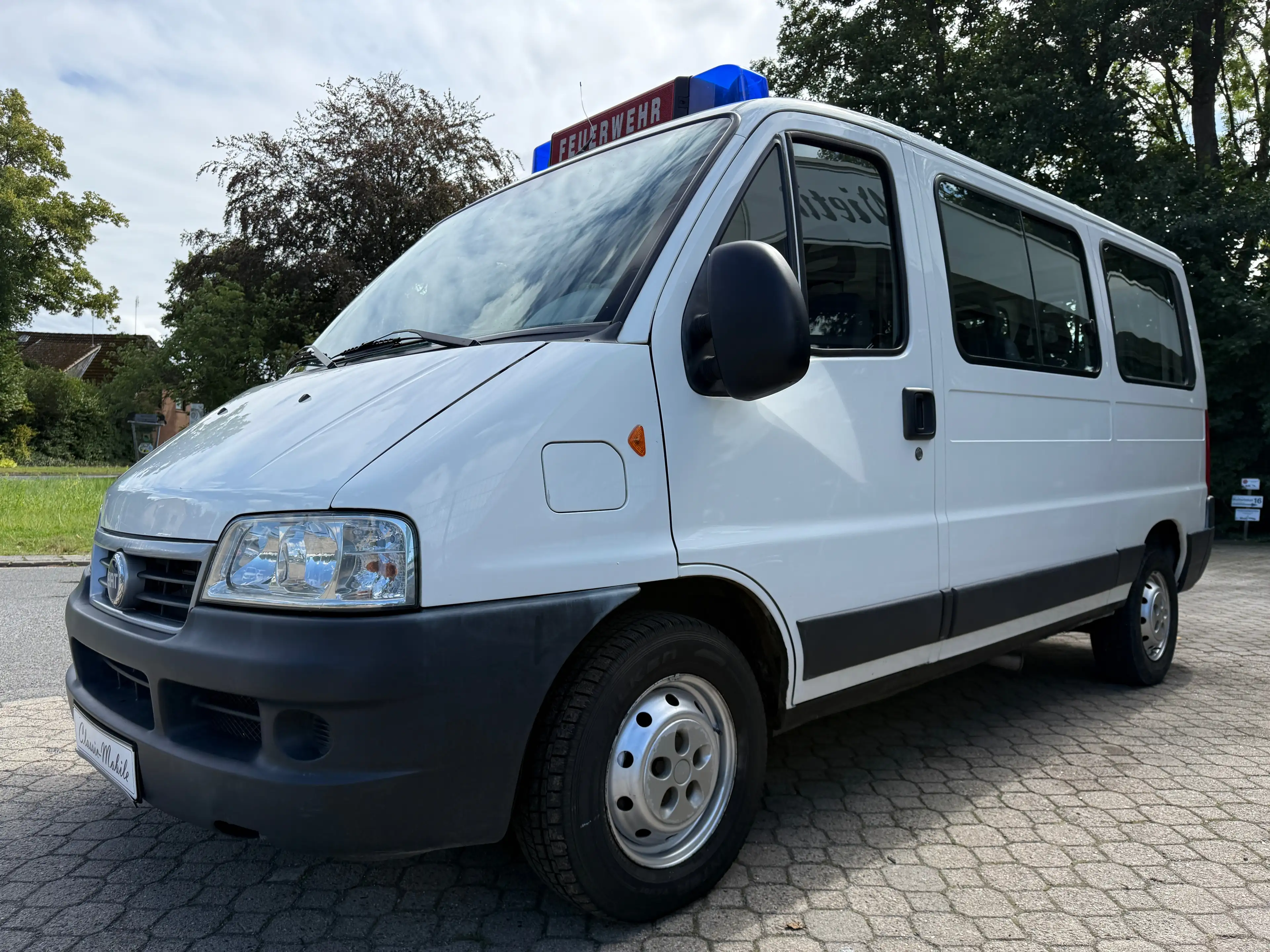 Fiat Ducato 2.3 JTD Feuerwehr *9 Sitze*nur 88 TKM*HU neu*AHK* — photo 4