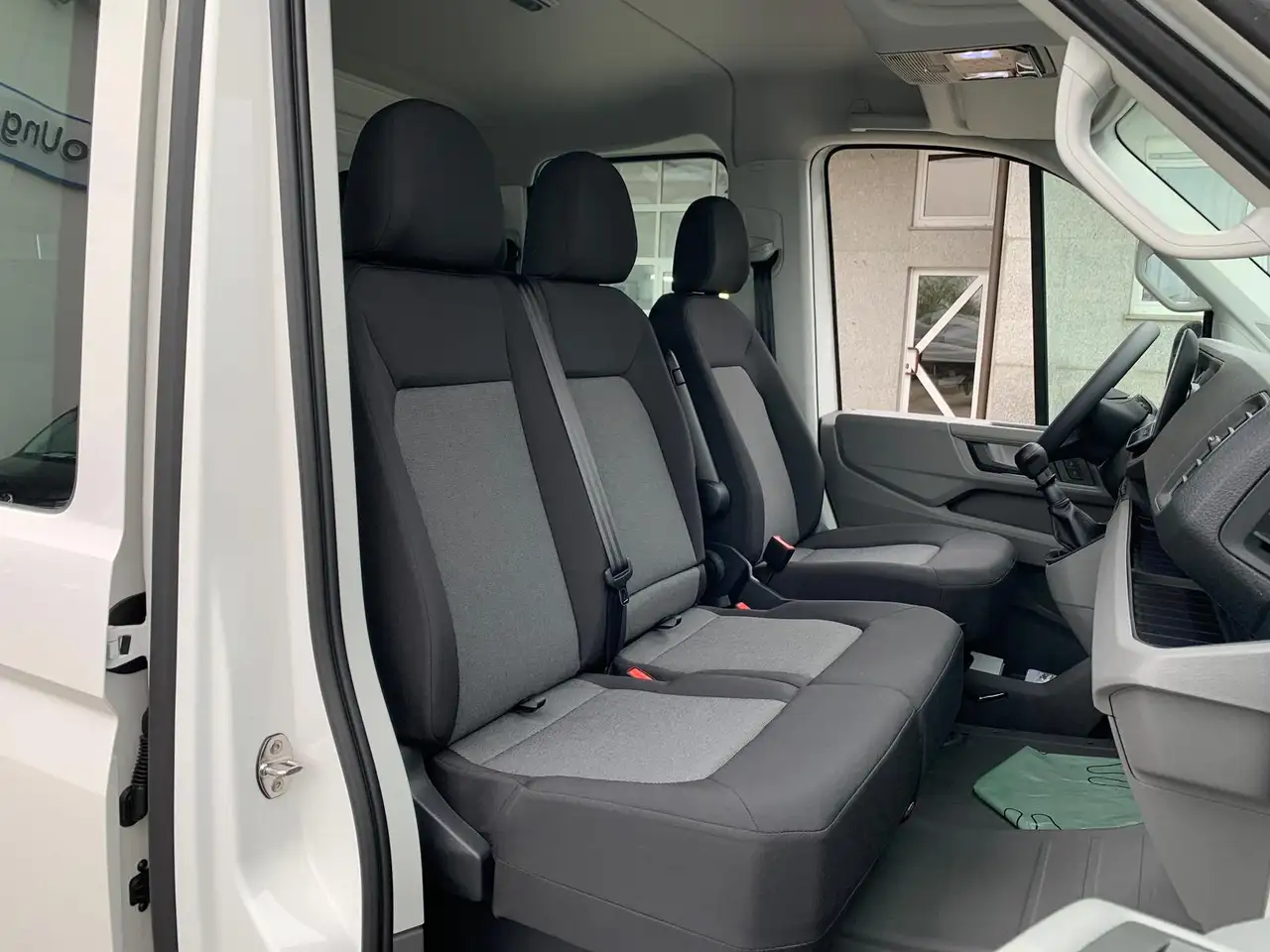 Volkswagen Crafter VW Crafter 35 DoKa MR L3 AHK LED 2+3Garantie 7-Sit 13