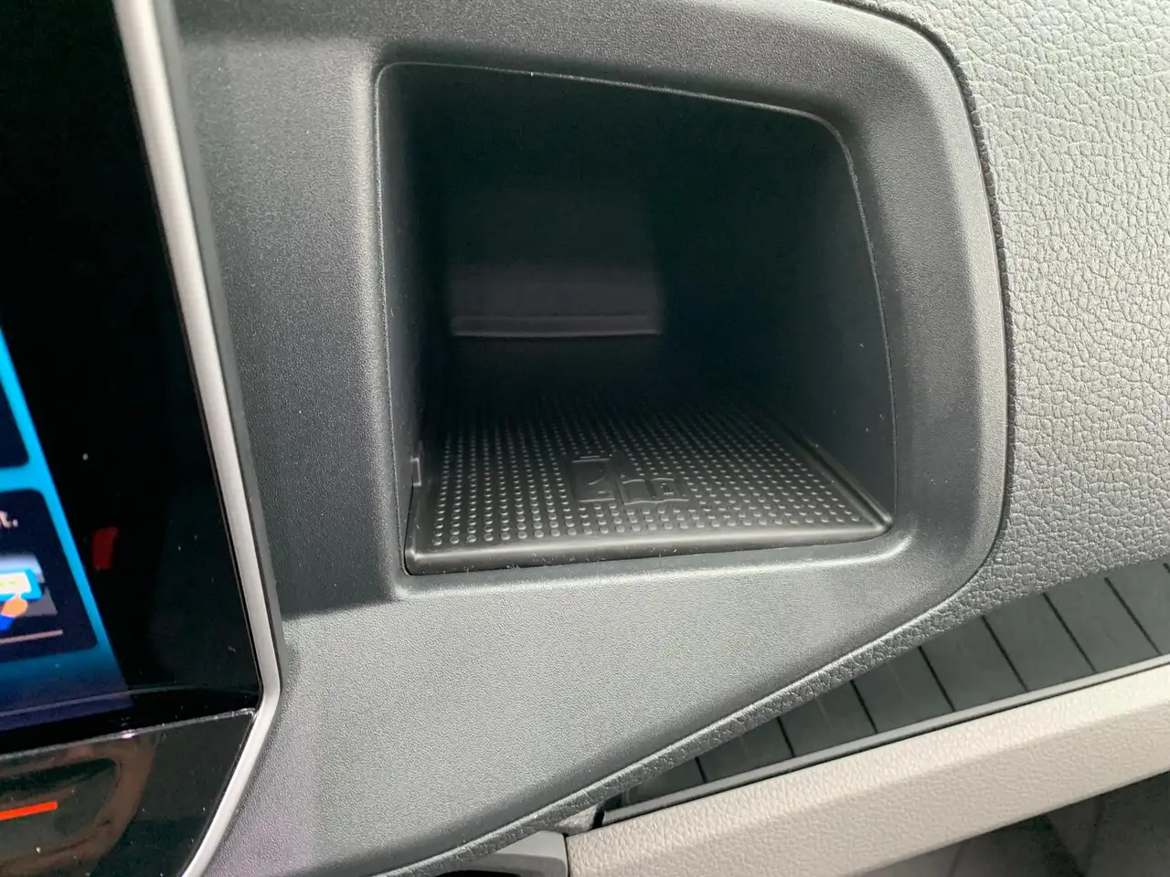 Volkswagen Crafter VW Crafter 35 DoKa MR L3 AHK LED 2+3Garantie 7-Sit 11