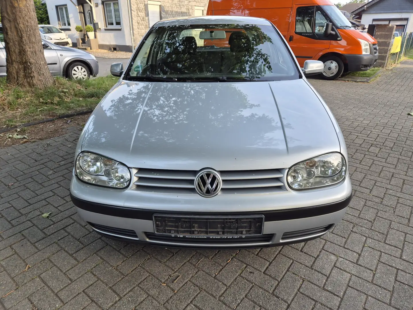 Volkswagen Golf 1.9 TDI Edition Plateado - 1