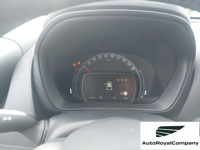 Toyota Aygo X view 11