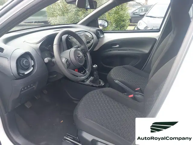 Toyota Aygo X view 8