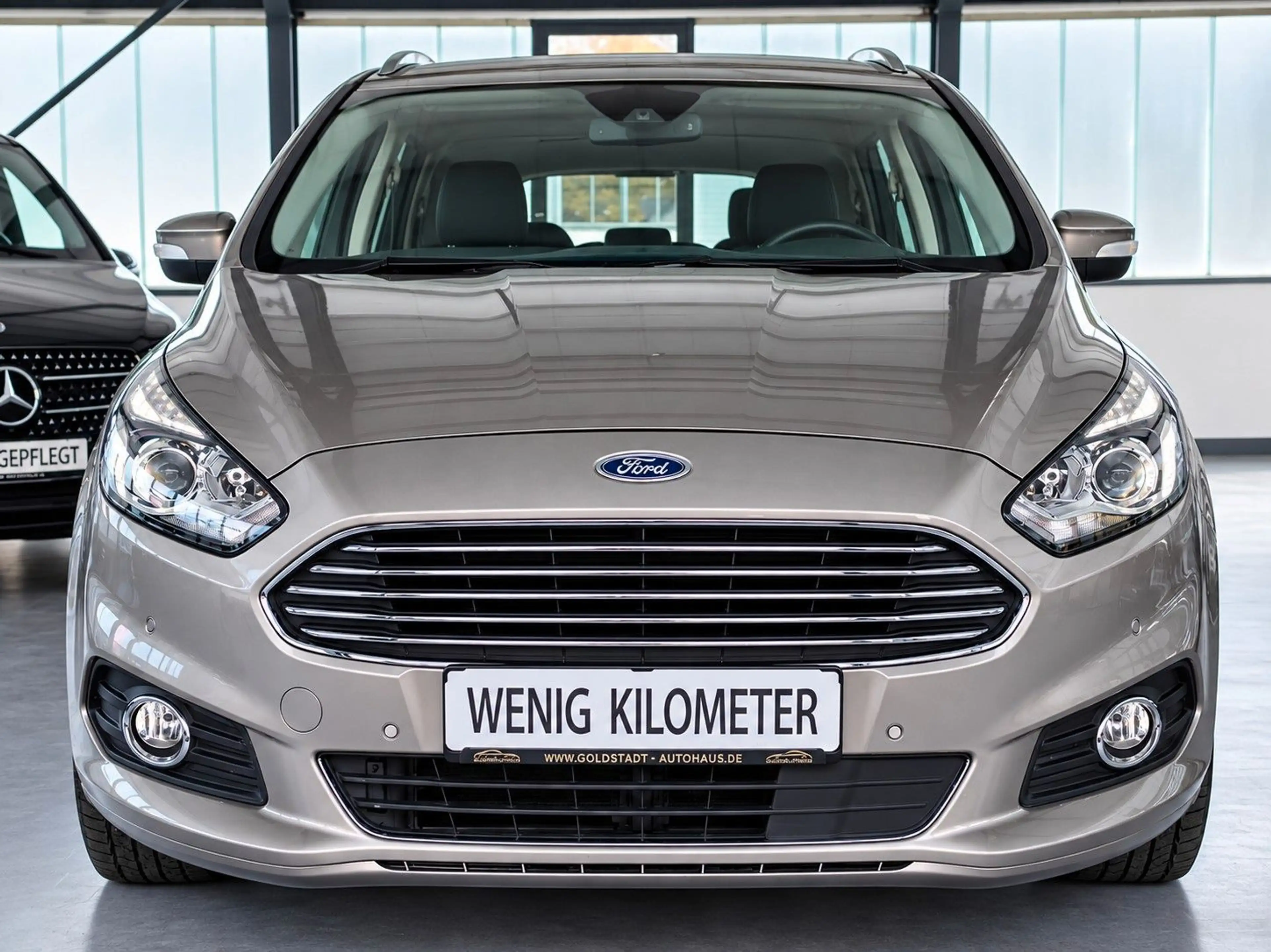 Ford S-Max S-MAX Titanium 7.SITZER*AHK*TEMPOMAT*SHZ*NAVIE — photo 2
