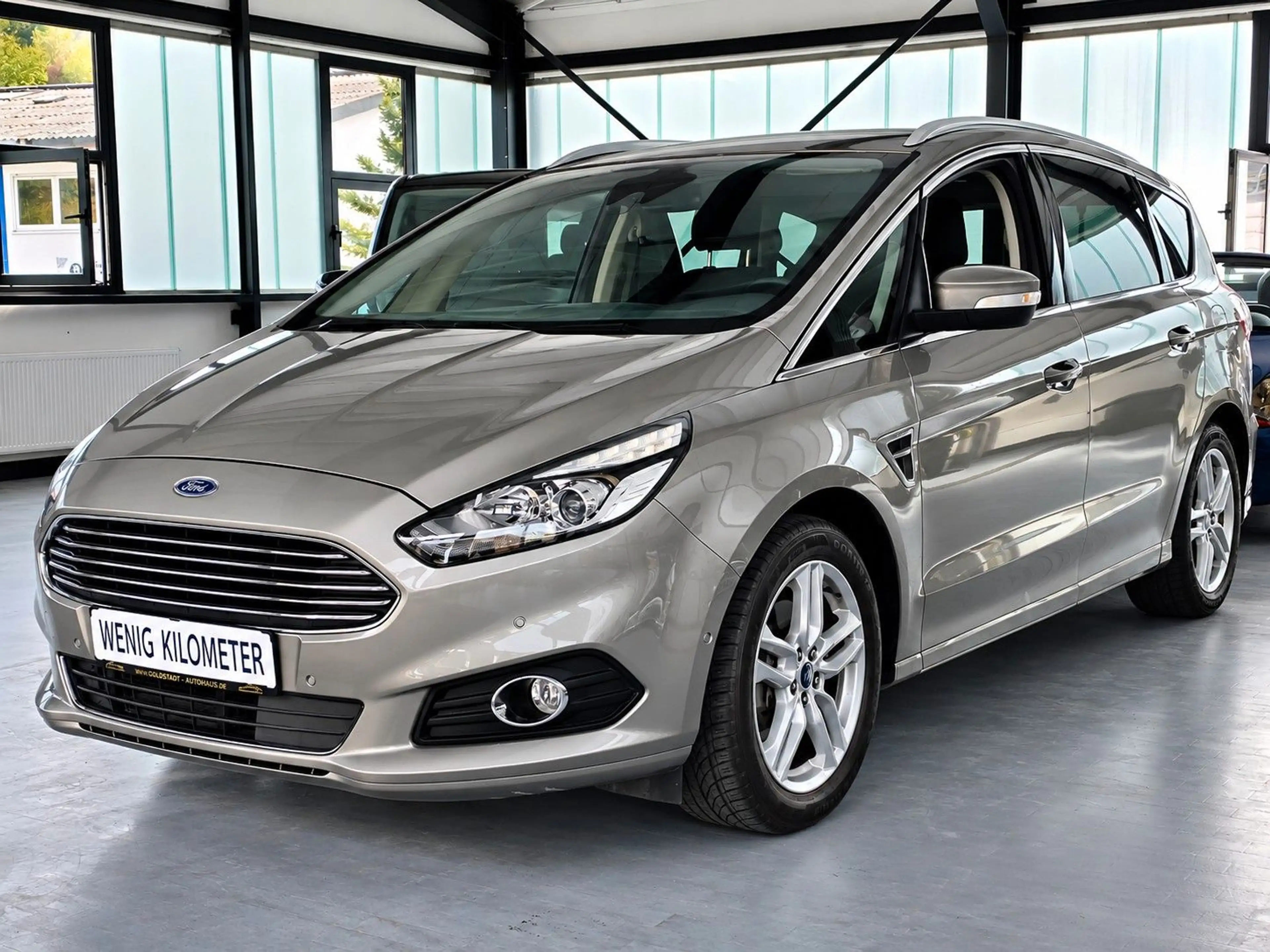 Ford S-Max S-MAX Titanium 7.SITZER*AHK*TEMPOMAT*SHZ*NAVIE