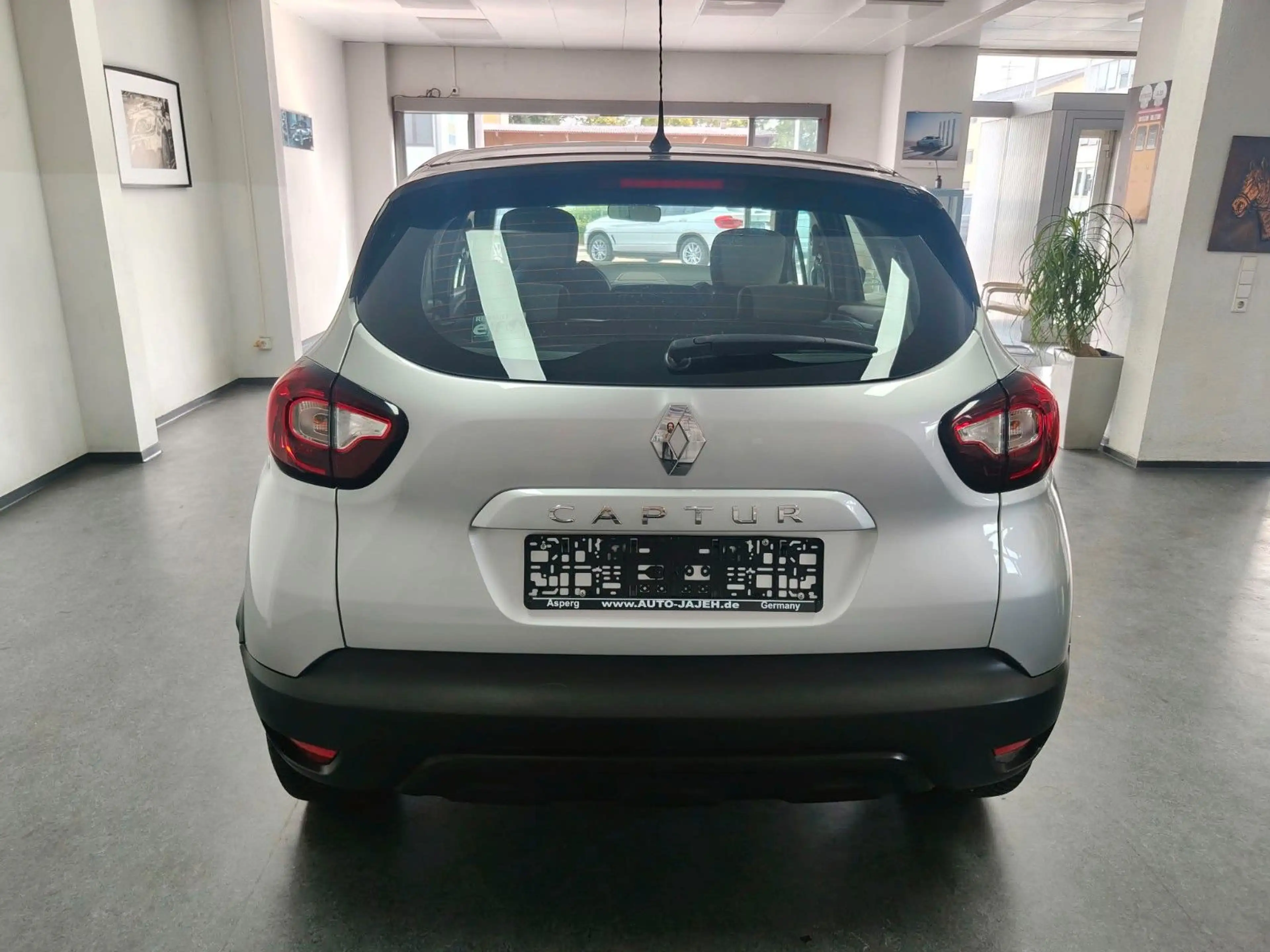 Renault Captur ENERGY dCi 90 Experience TÜV 09/2028 — photo 5
