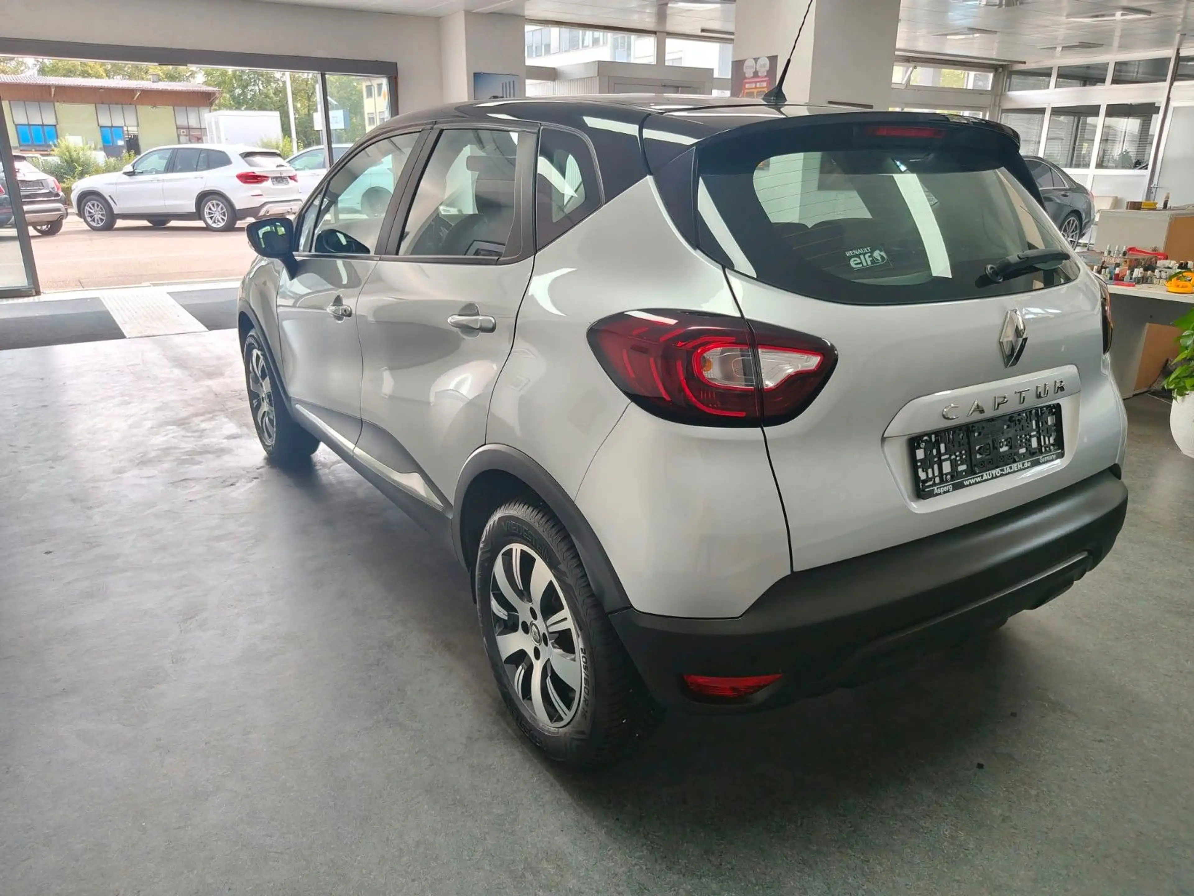 Renault Captur ENERGY dCi 90 Experience TÜV 09/2028 — photo 7