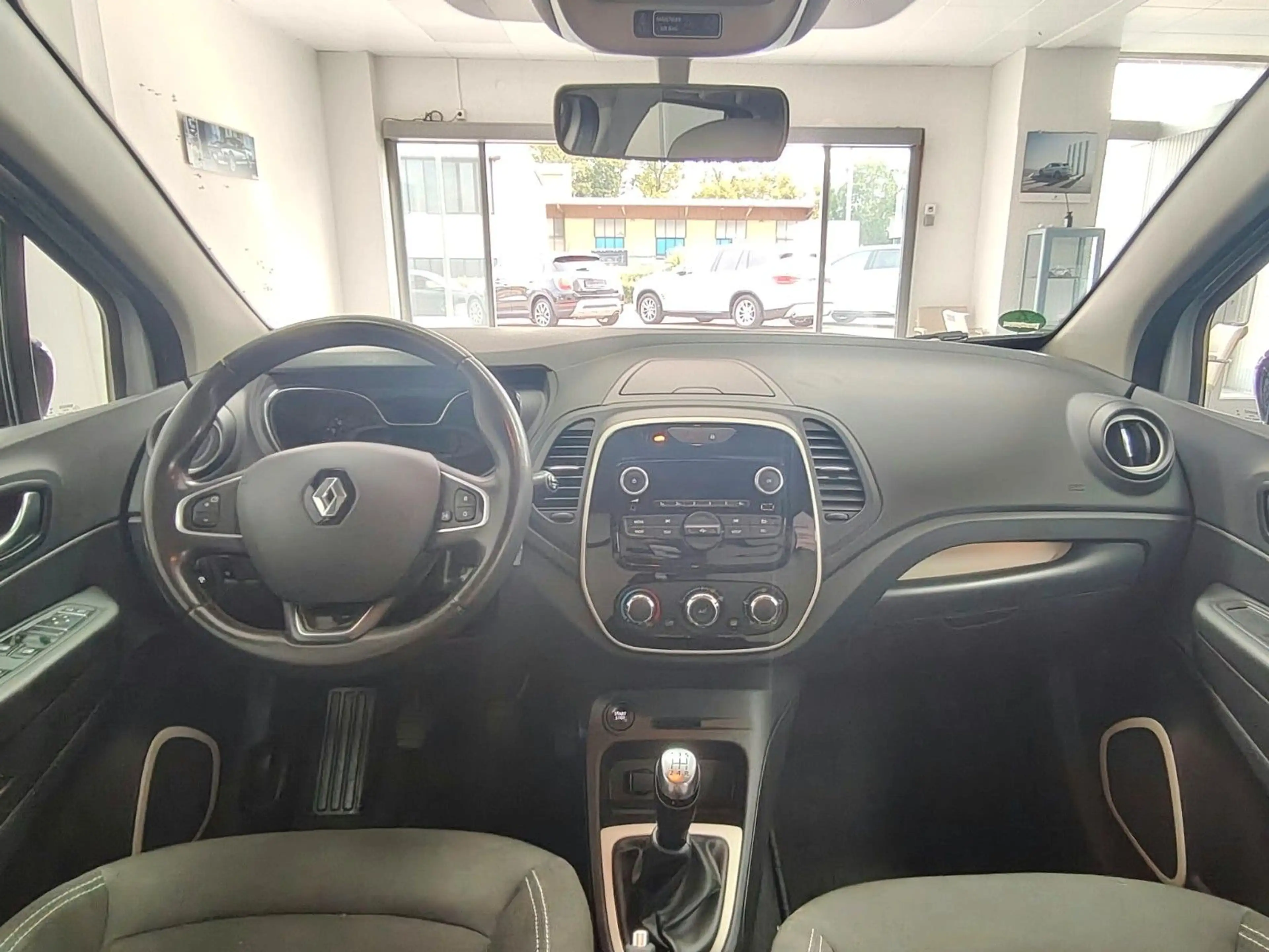 Renault Captur ENERGY dCi 90 Experience TÜV 09/2028 — photo 10