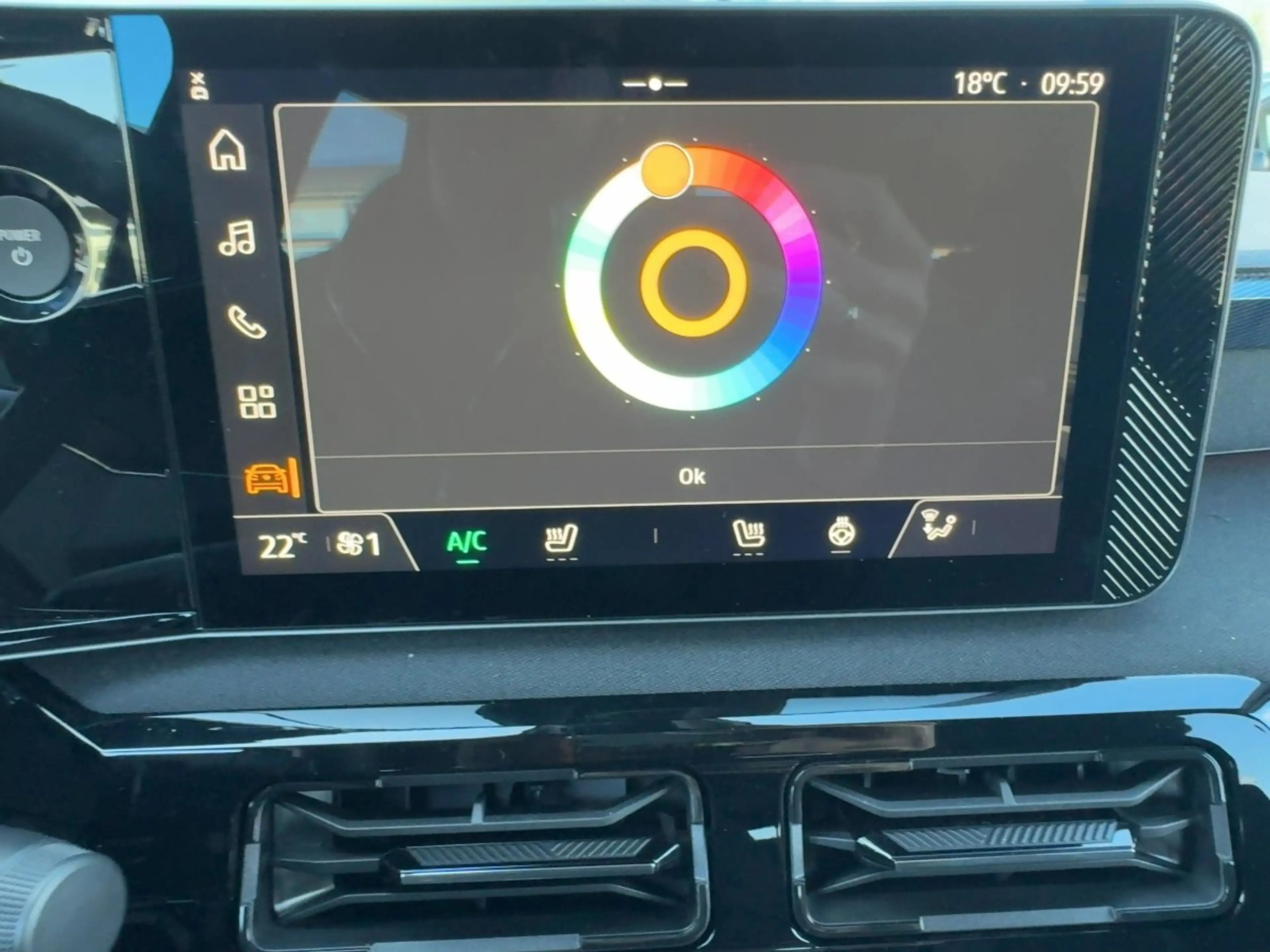 Nissan Micra BEV W Advance ACC+LED+Navi+Fernlichtass. — photo 19