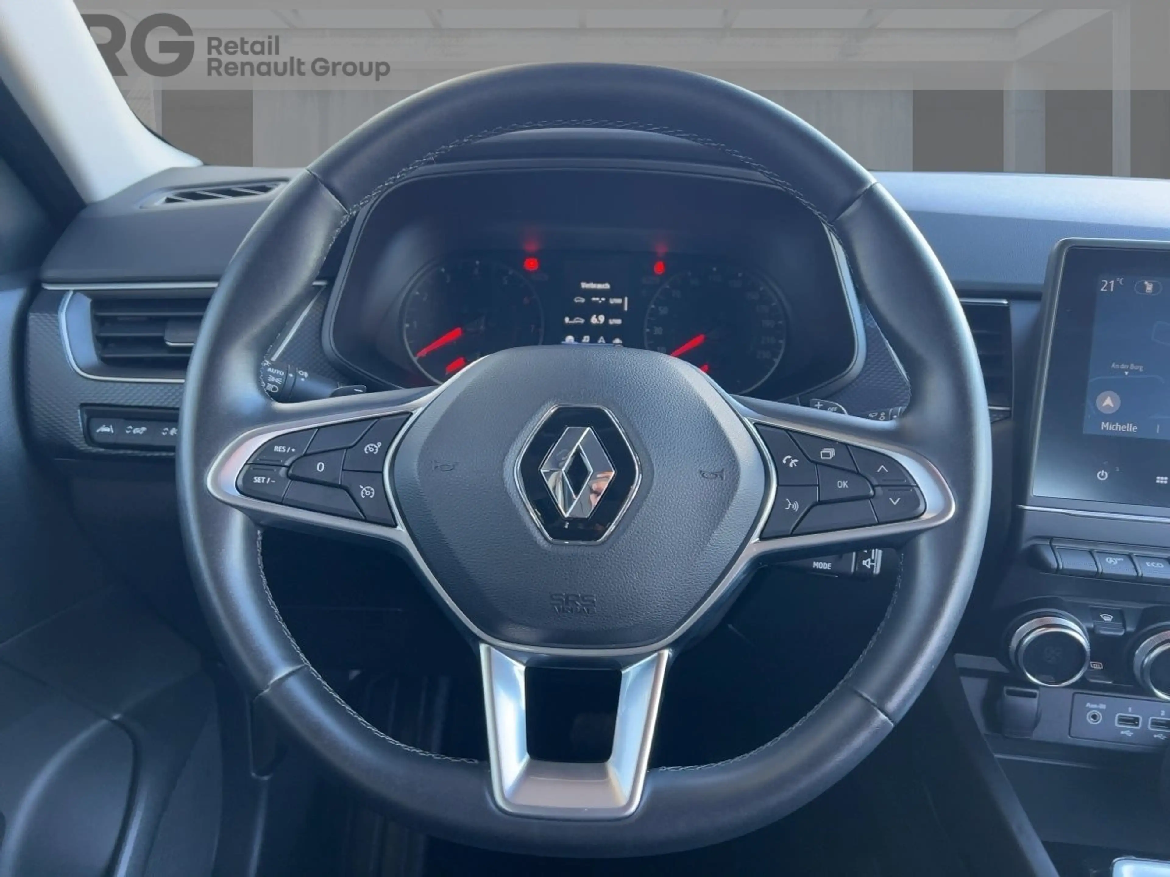 Renault Arkana ZEN TCe 140 EDC — photo 11