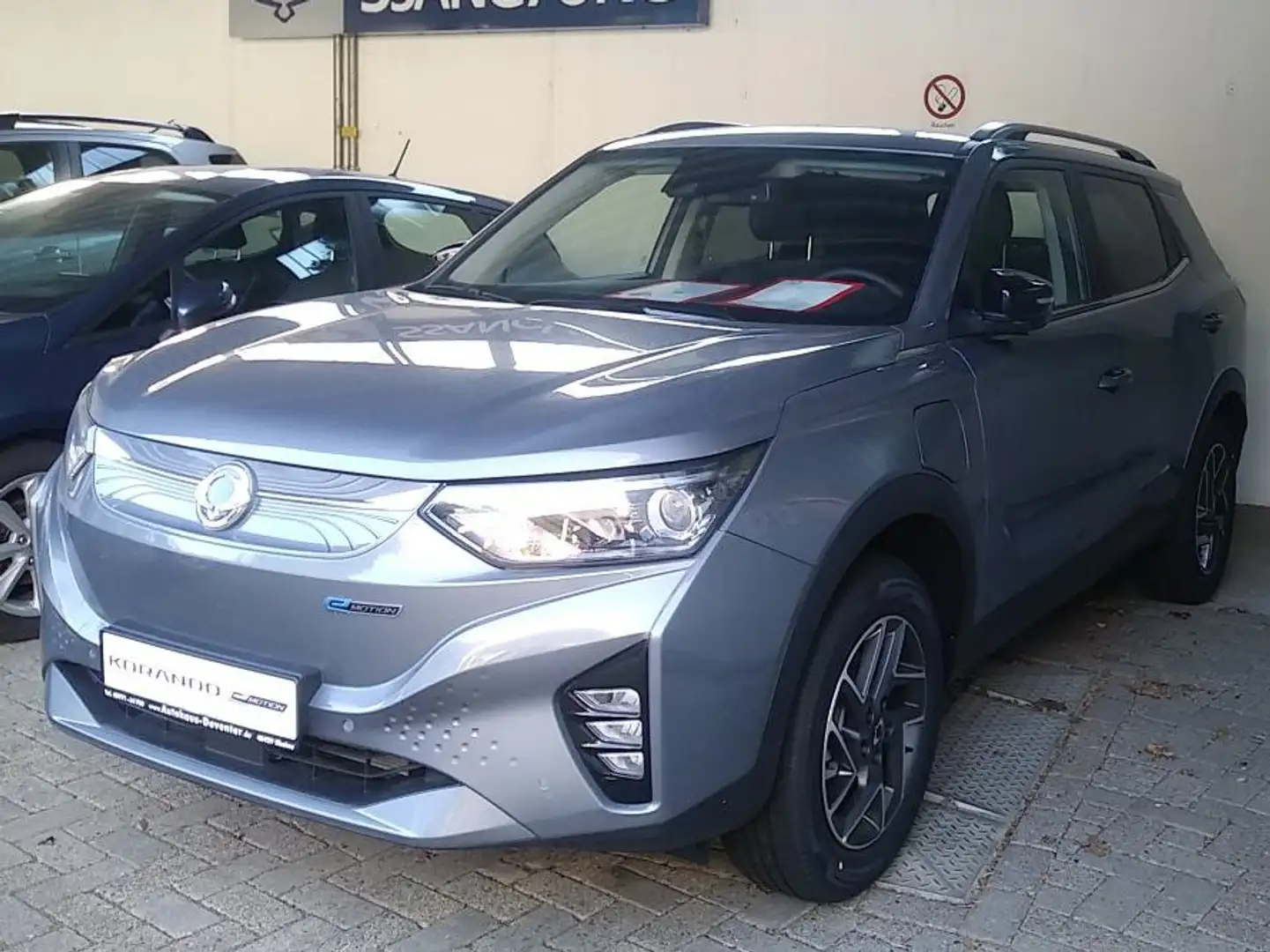 SsangYong Korando Platinum - VOLLELEKTRISCH Gris - 2