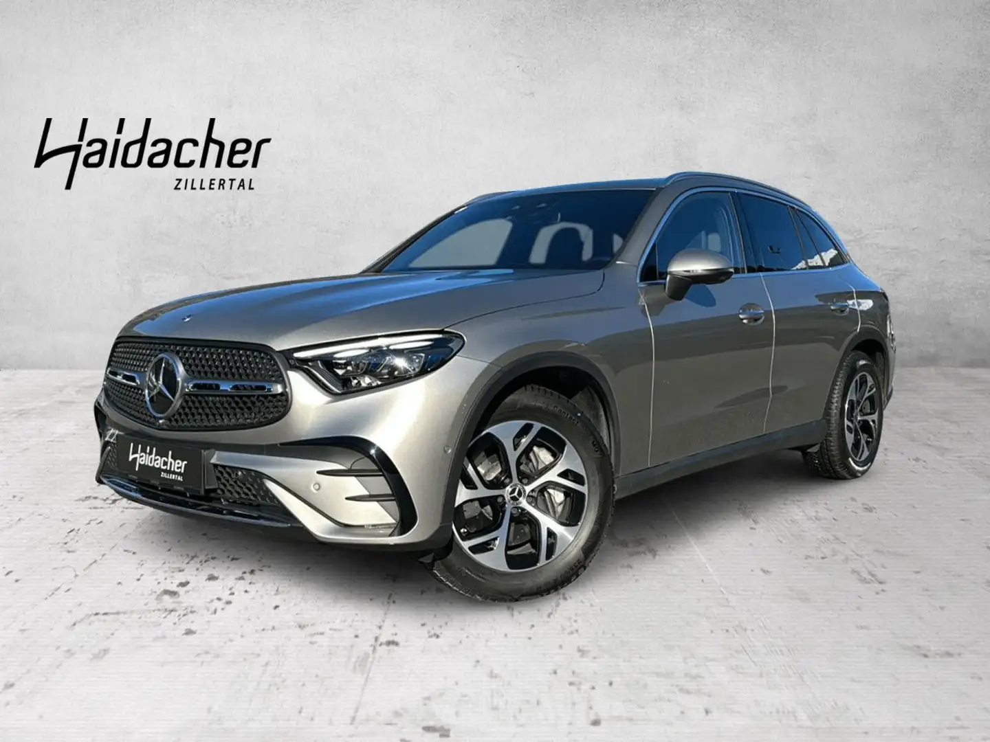 Mercedes-Benz GLC 220 d 4MATIC AMG FAP Distr MBUX Navi AUT RKam Silber - 2
