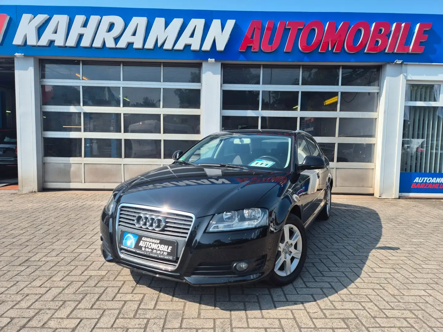 Audi A3 Sportback 1.4 TFSI Attraction Schwarz - 1