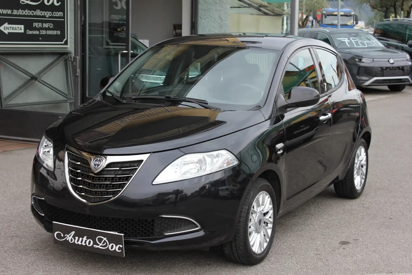 Lancia Ypsilon Ypsilon 1.2 69 CV 5 porte Gold Nero - 1