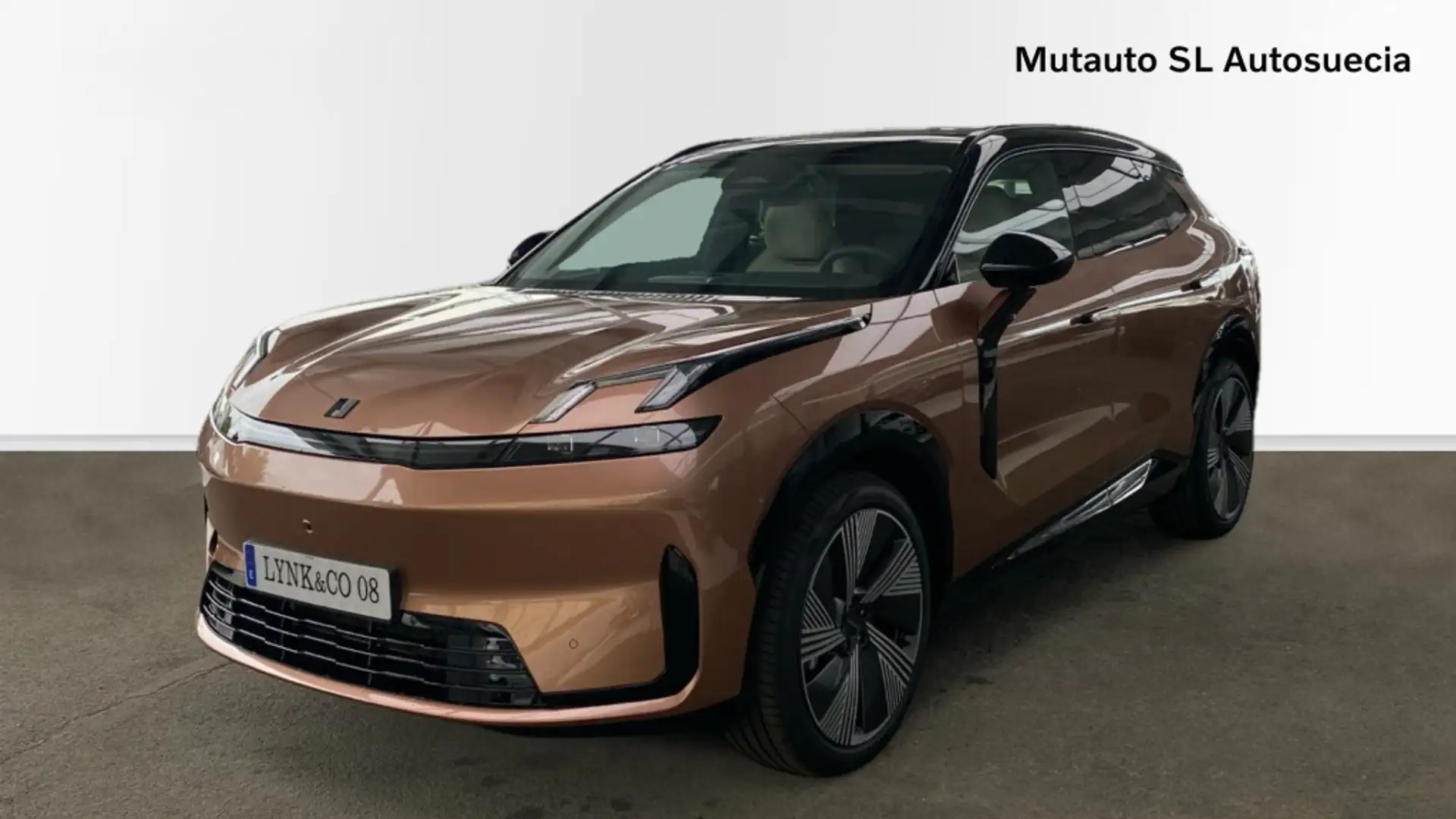 Lynk & Co 08 1.5 PHEV More Marrón - 1