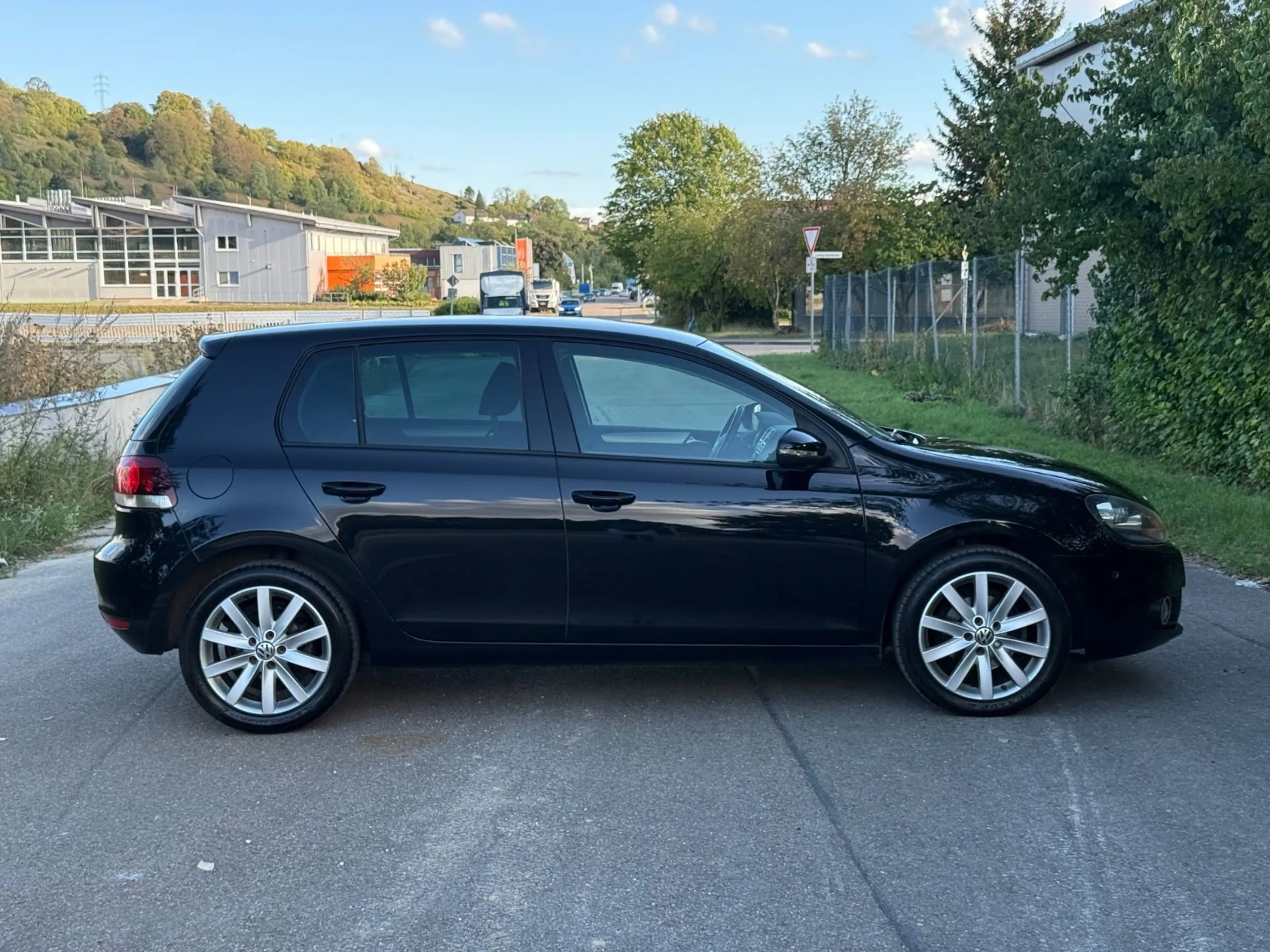 Volkswagen Golf Highline Klima PDC Automatik Tüv/Au 10.27 — photo 7
