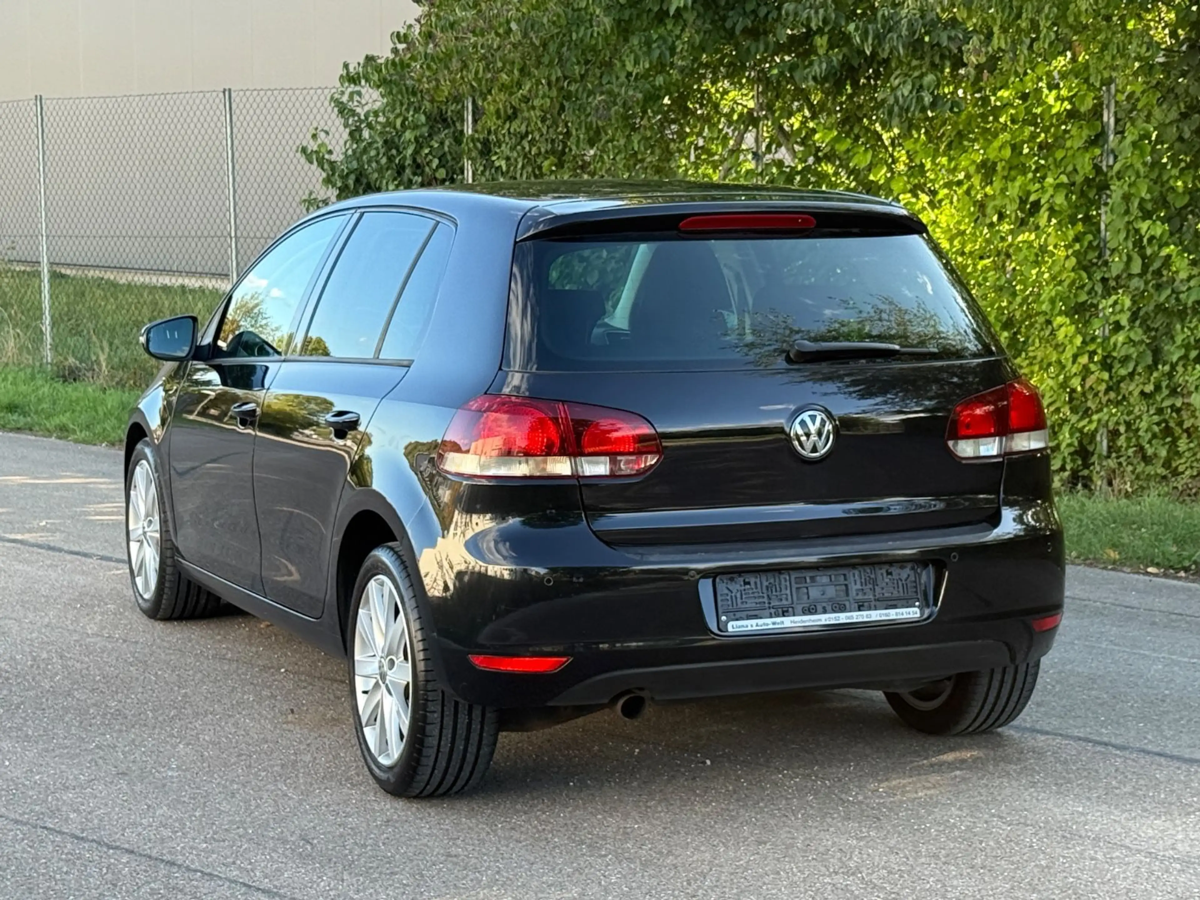 Volkswagen Golf Highline Klima PDC Automatik Tüv/Au 10.27 — photo 4