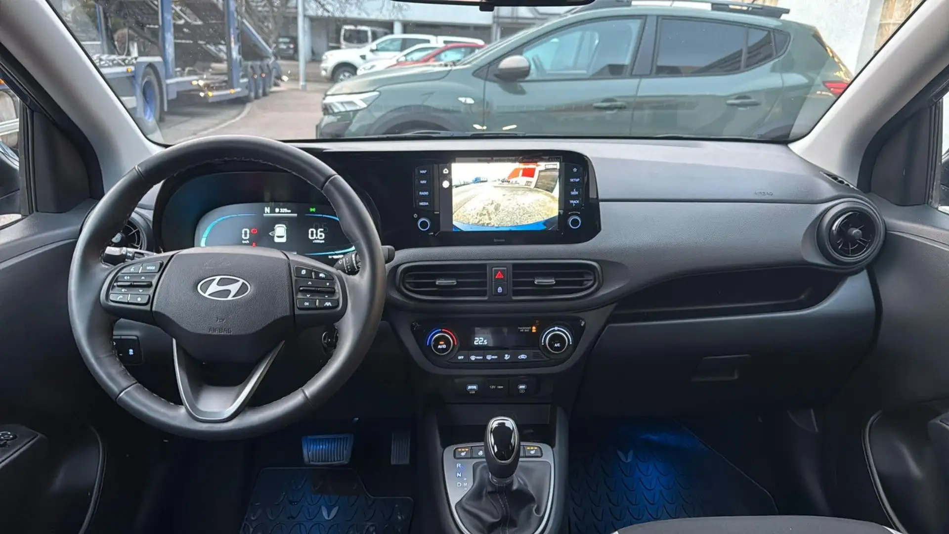 Hyundai i10 1,2 NEUES MODELL KLIMAAUTOMATIK KAMERA Blau - 2