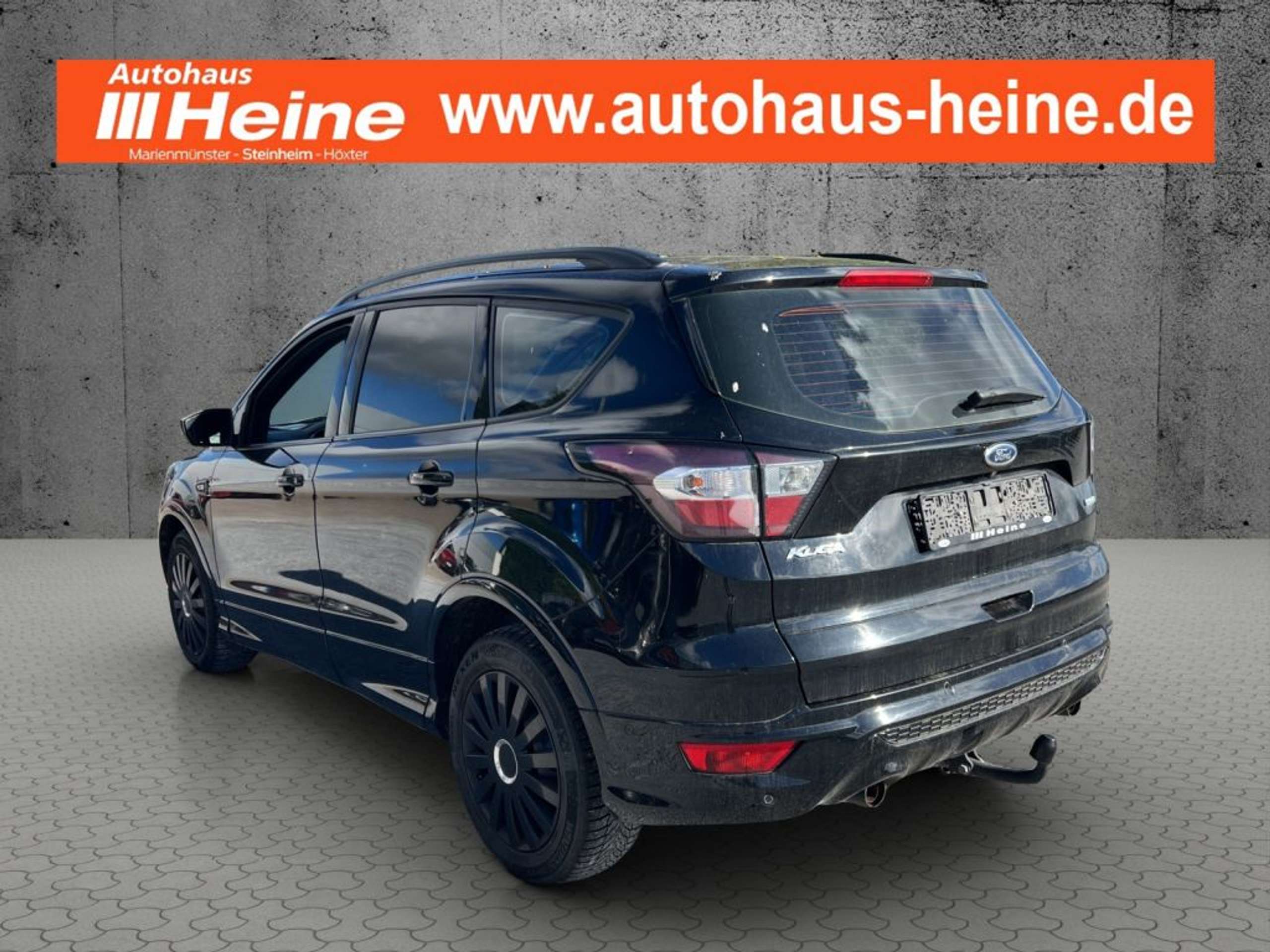 Fahrzeugabbildung Ford Kuga 1.5 EcoBoost 2x4 ST-Line +NAVI+RFK+WINTER-PAKET+ - mit KI generiert/bearbeitet