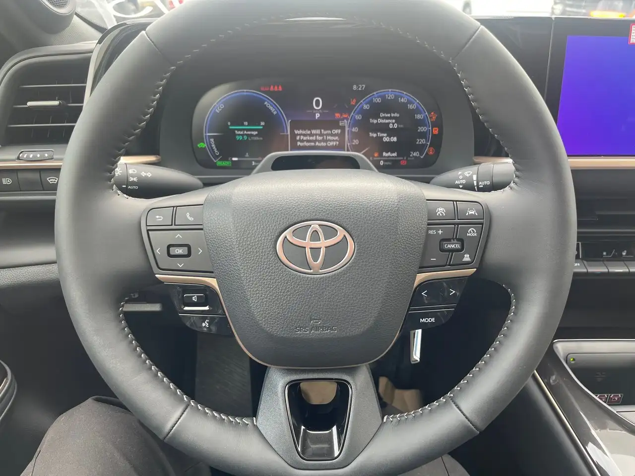 Toyota Crown снимка Toyota Crown
