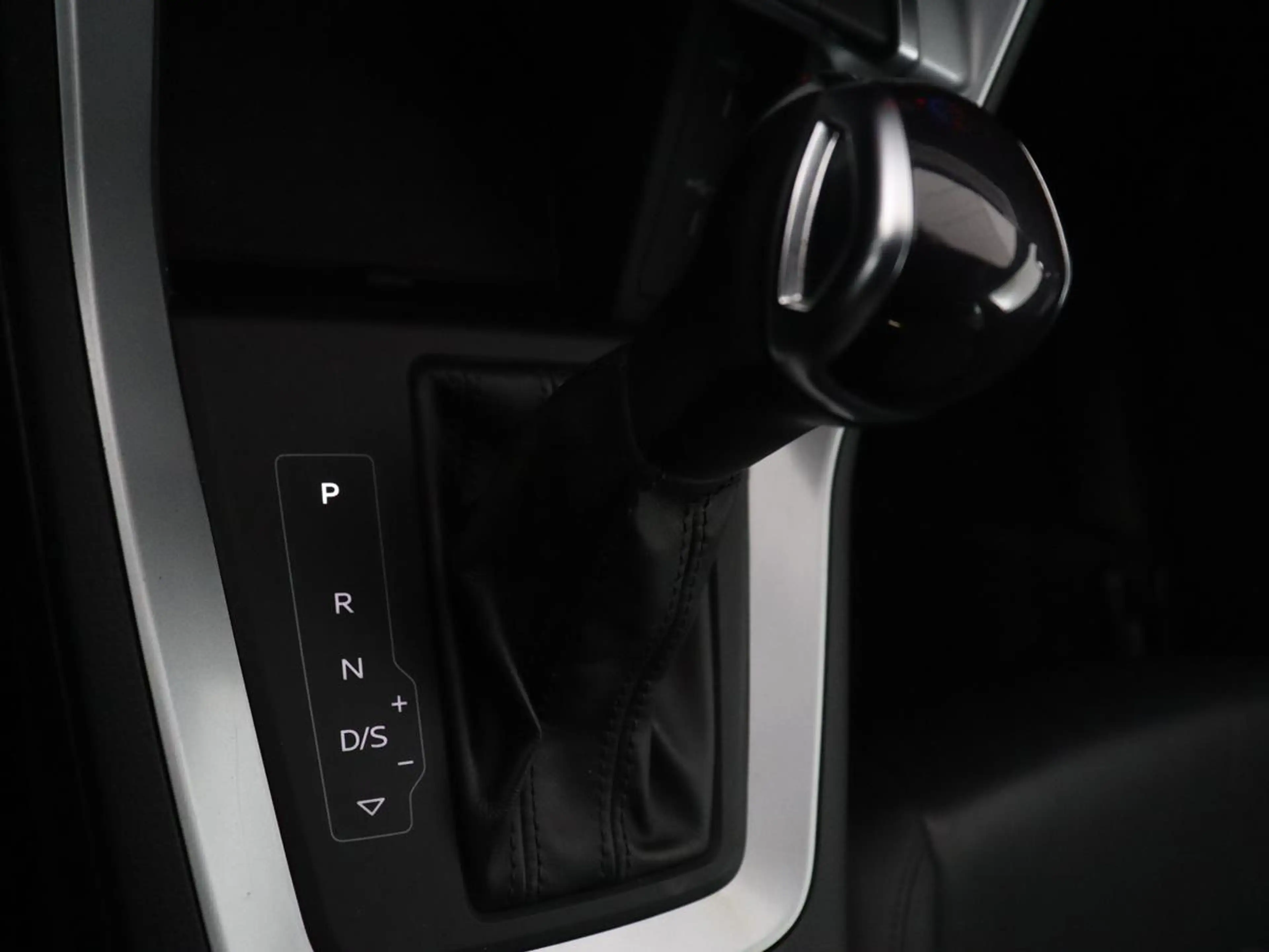 Audi Q3 35 TFSI S edition | Leder | Virtual Dashboard | Ca — photo 17