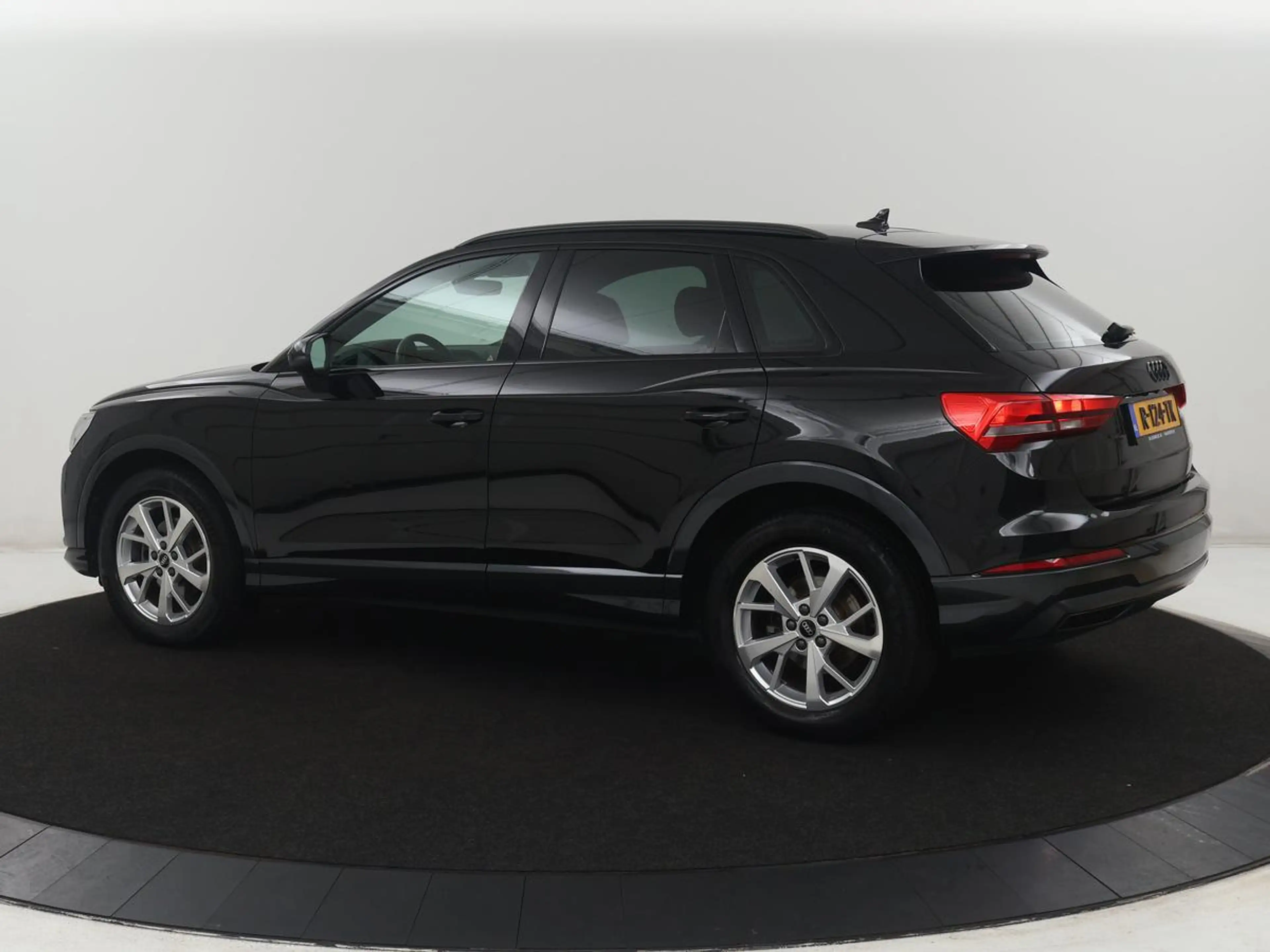 Audi Q3 35 TFSI S edition | Leder | Virtual Dashboard | Ca — photo 2