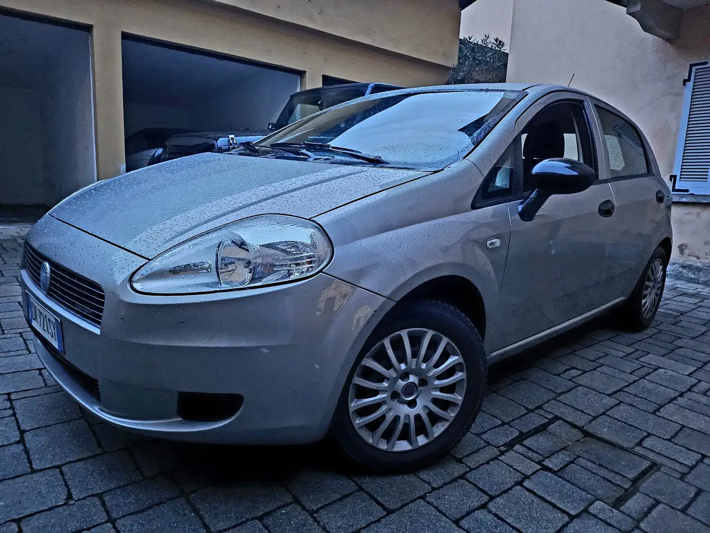 Fiat Grande Punto Grande Punto III 5p 1.3 mjt 16v 75cv Grau - 1