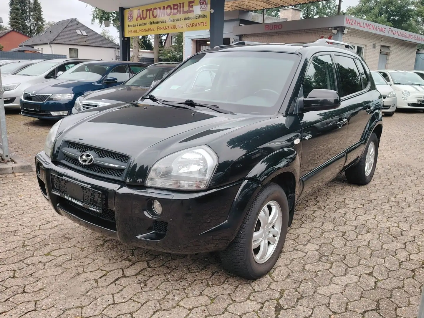 Hyundai TUCSON 2.0 CRDi 4x4 / Klimaautomatik / Negru - 1