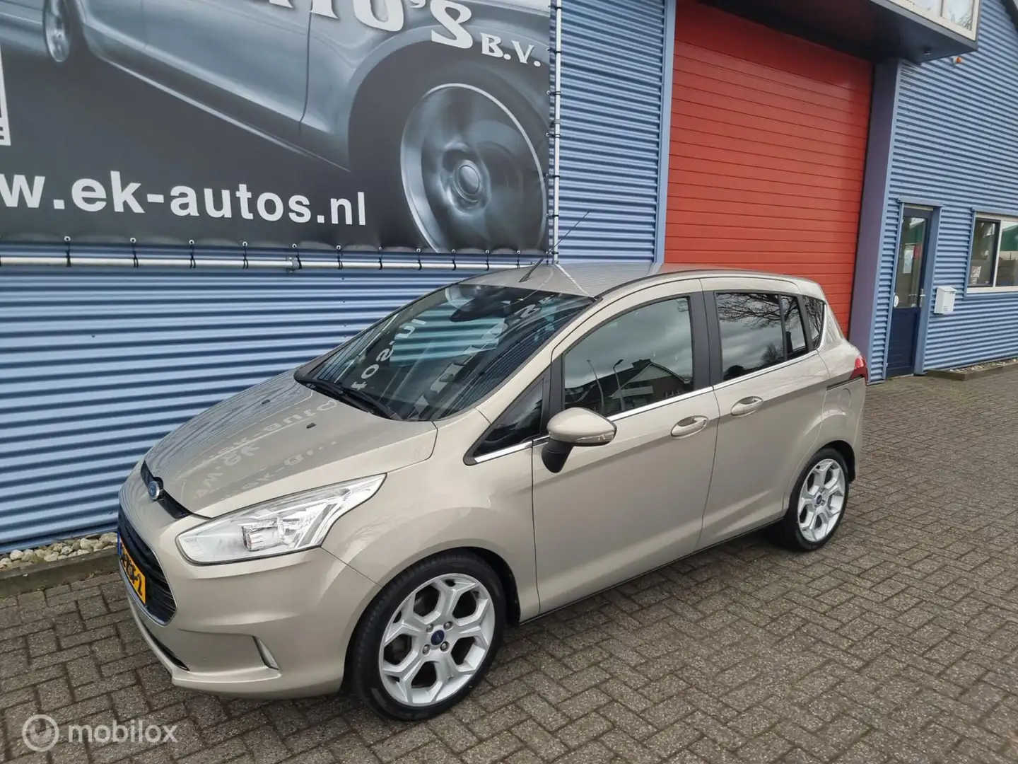 Ford B-Max 1.0 EcoBoost Titanium. ECC, Stoel.verw, Cruise Gris - 2