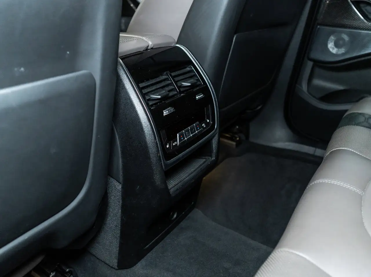 BMW X6 M снимка BMW X6 M