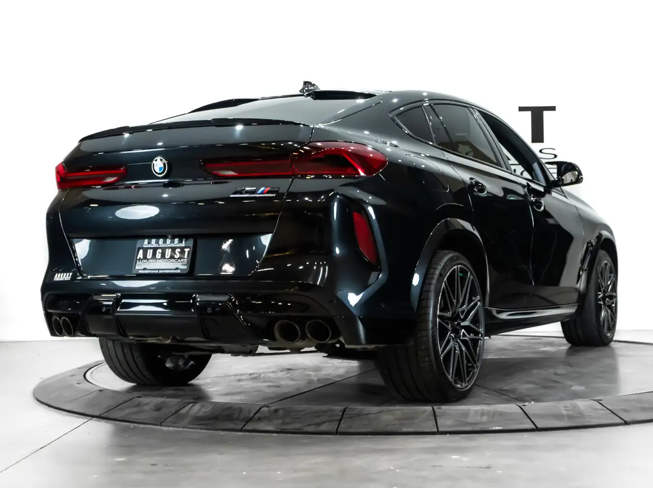 BMW X6 M снимка BMW X6 M